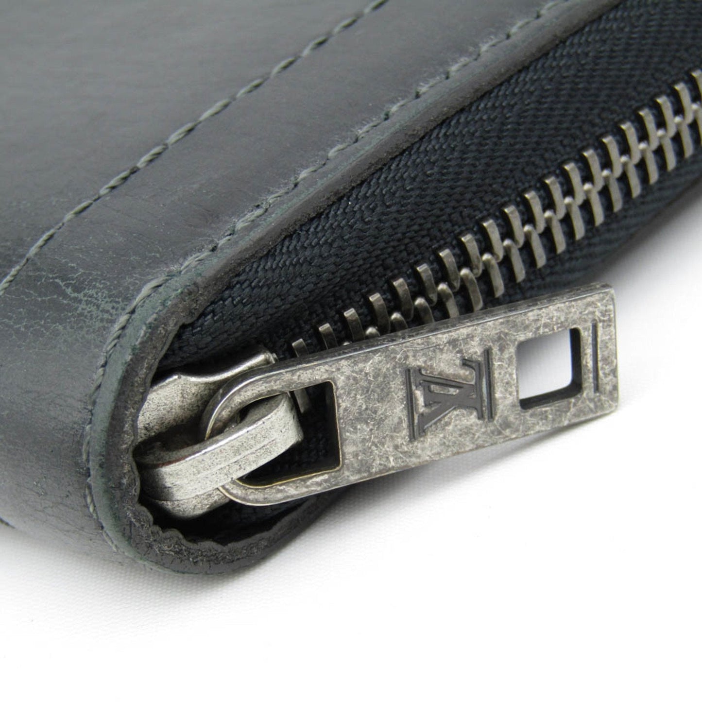 Louis Vuitton Portefeuille Zippy Grey Leather Wallet