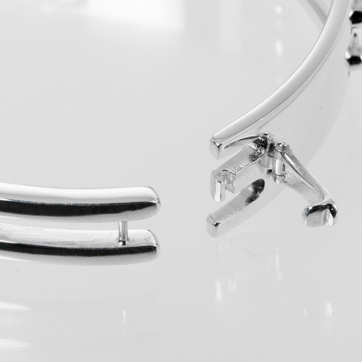 Gucci Logo Plate Silver Silver Bracelet Jewelry
