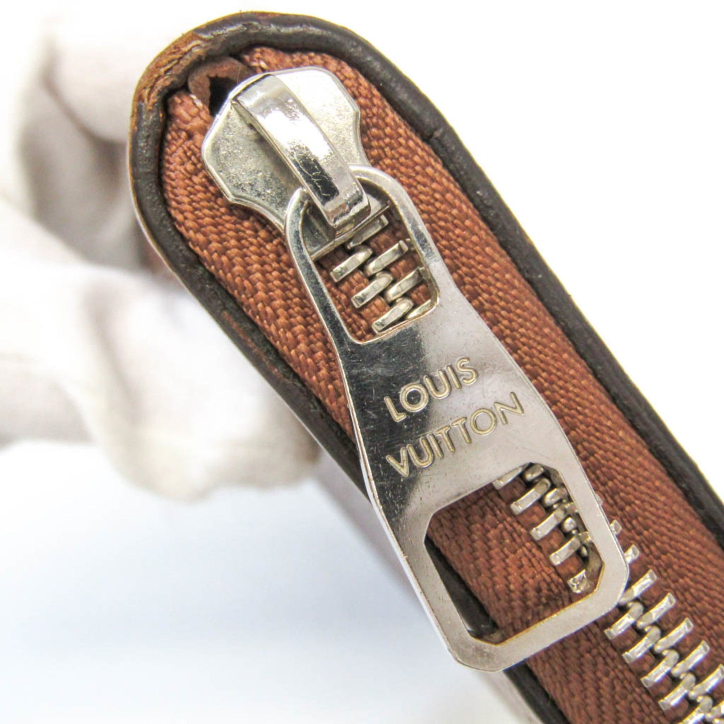 Louis Vuitton Zippy Brown Leather Wallet