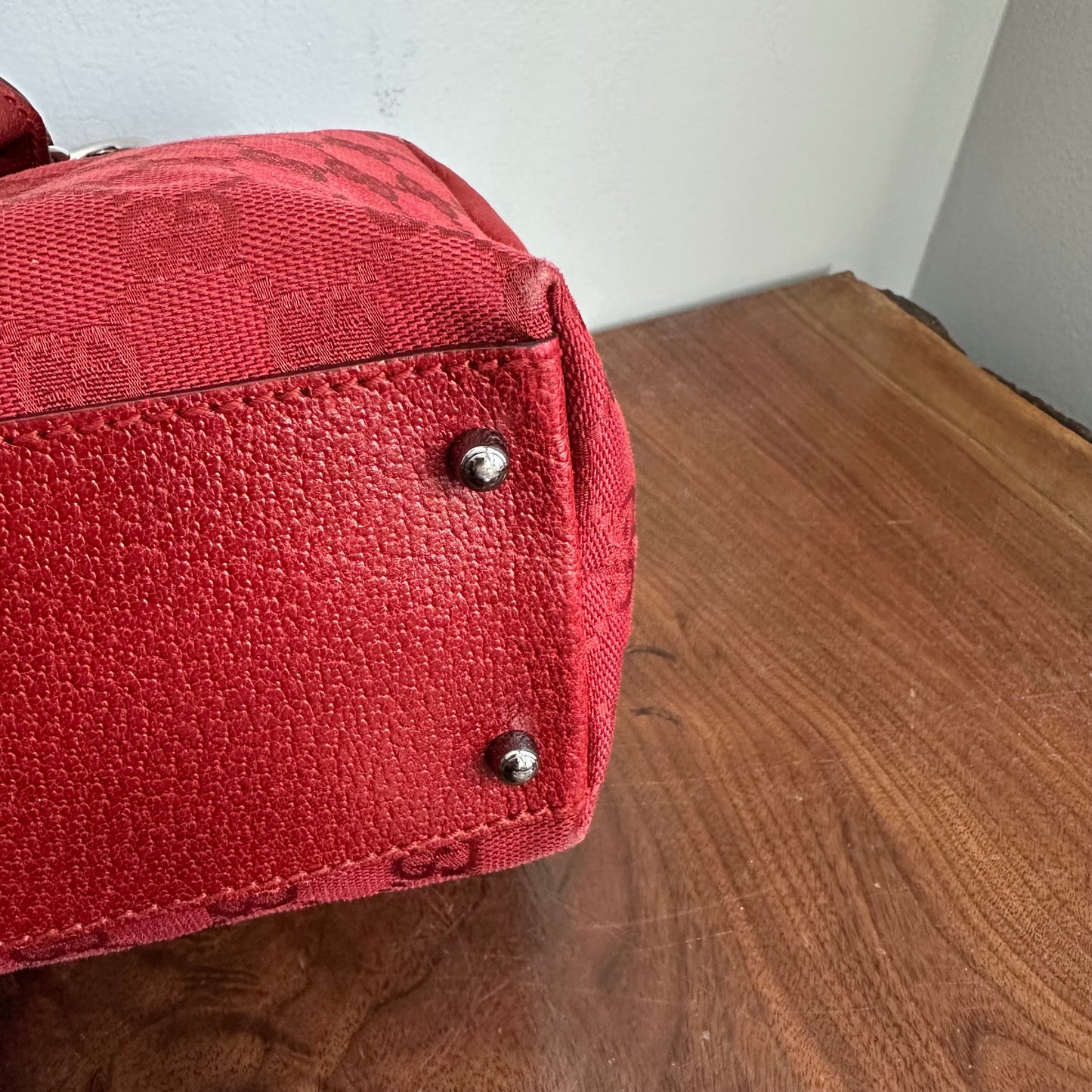 The Full Falcon Crossbody/Handbag - Orvis bags Gucci in Red Canvas