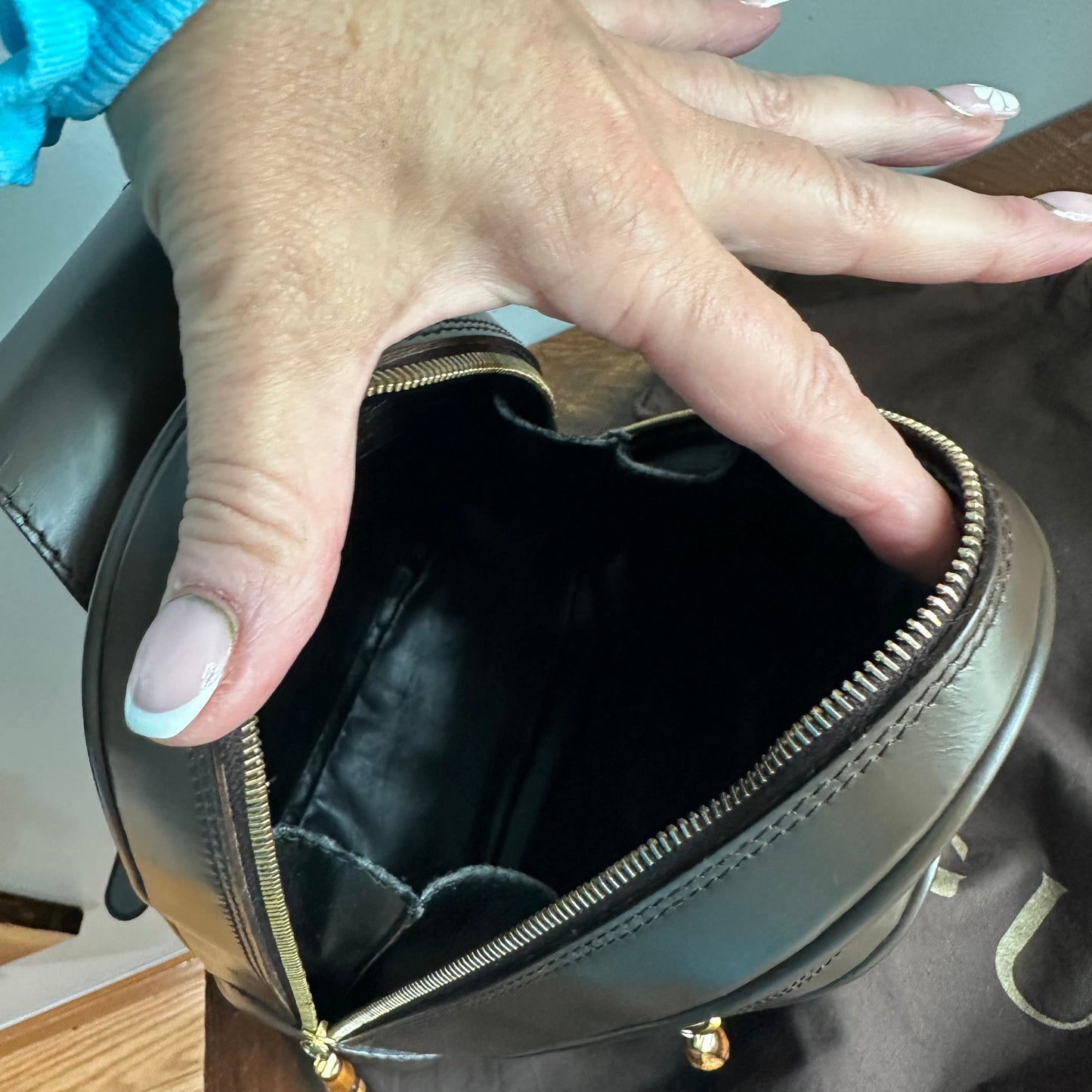 The Loon -Orvis bags Gucci Sling/Backpack in Brown Patent Leather