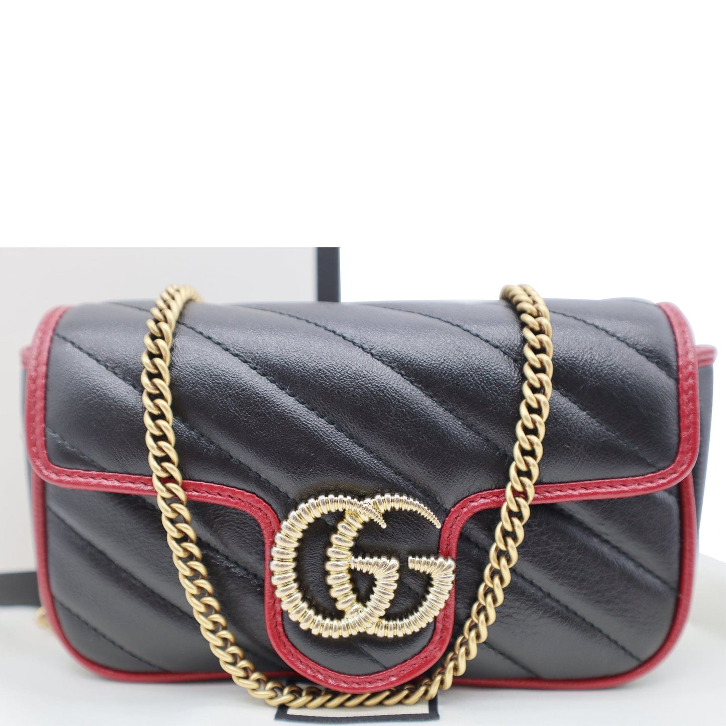 GUCCI GG Marmont Mini Matelass� Leather Shoulder Crossbody Bag Black/Cerise 574969