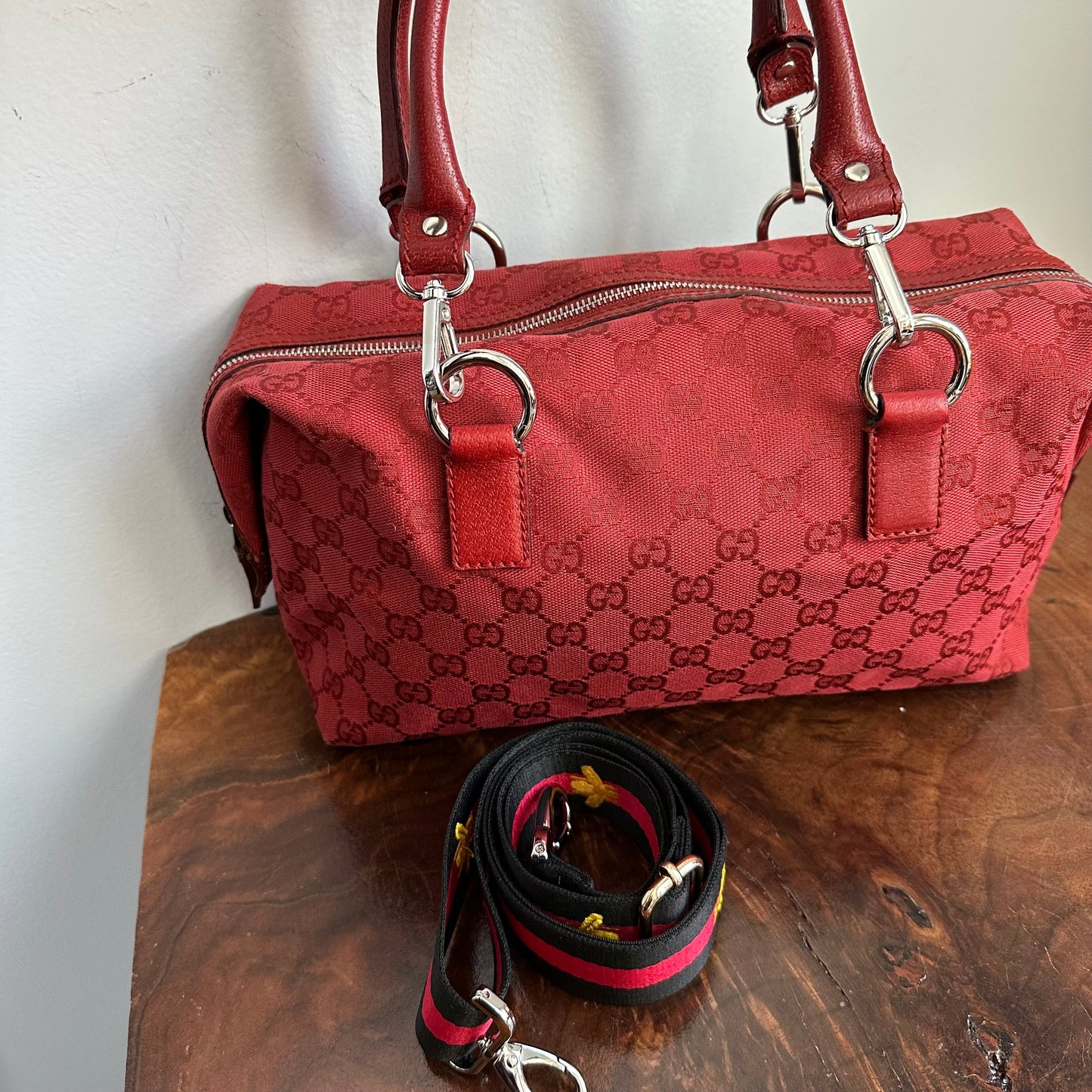 The Full Falcon Crossbody/Handbag - Orvis bags Gucci in Red Canvas