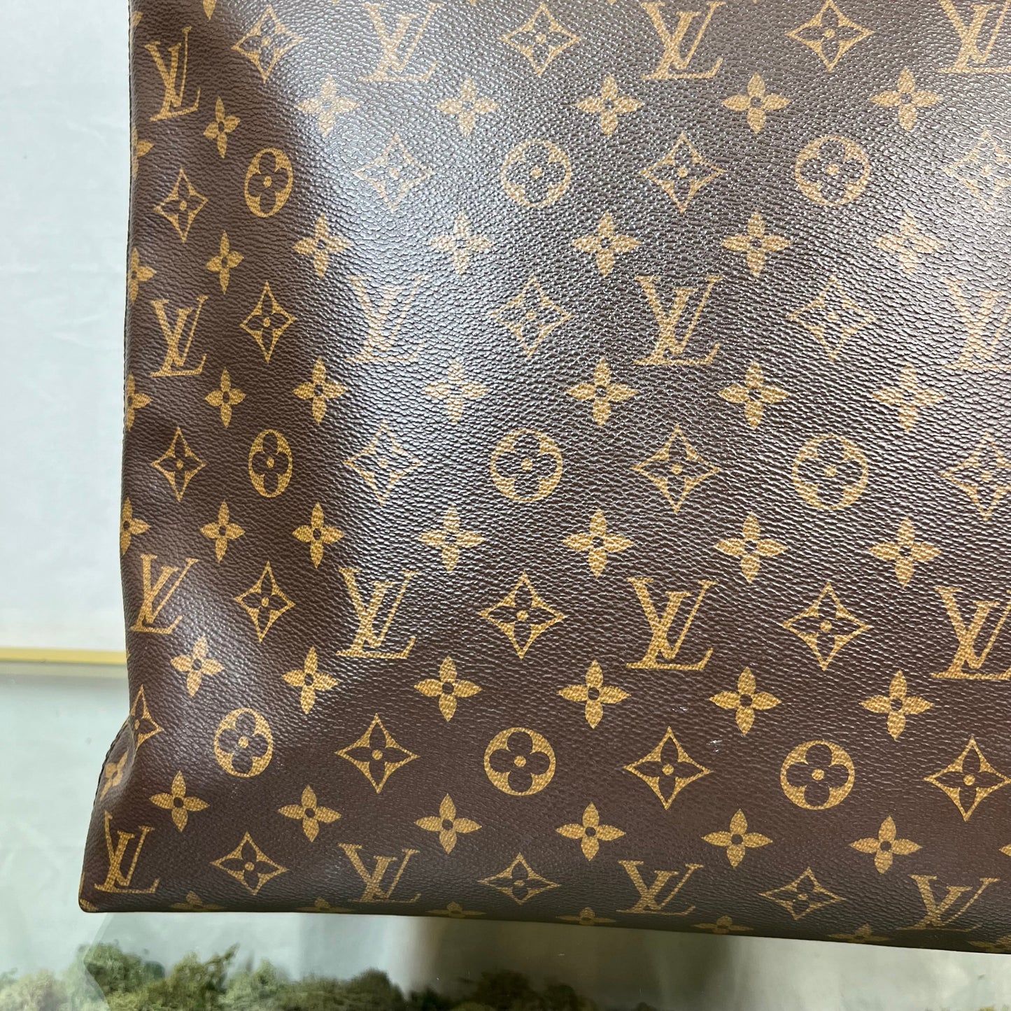 LOUIS VUITTON Carry It Monogram Tote