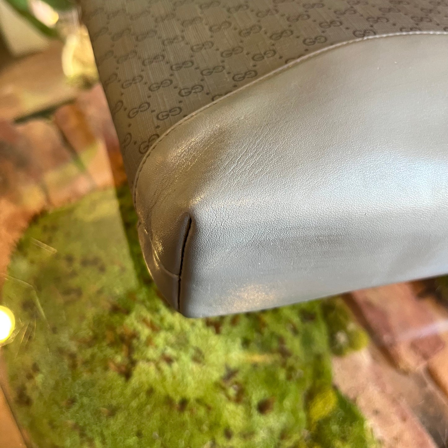 GUCCI Vintage Gray Crossbody