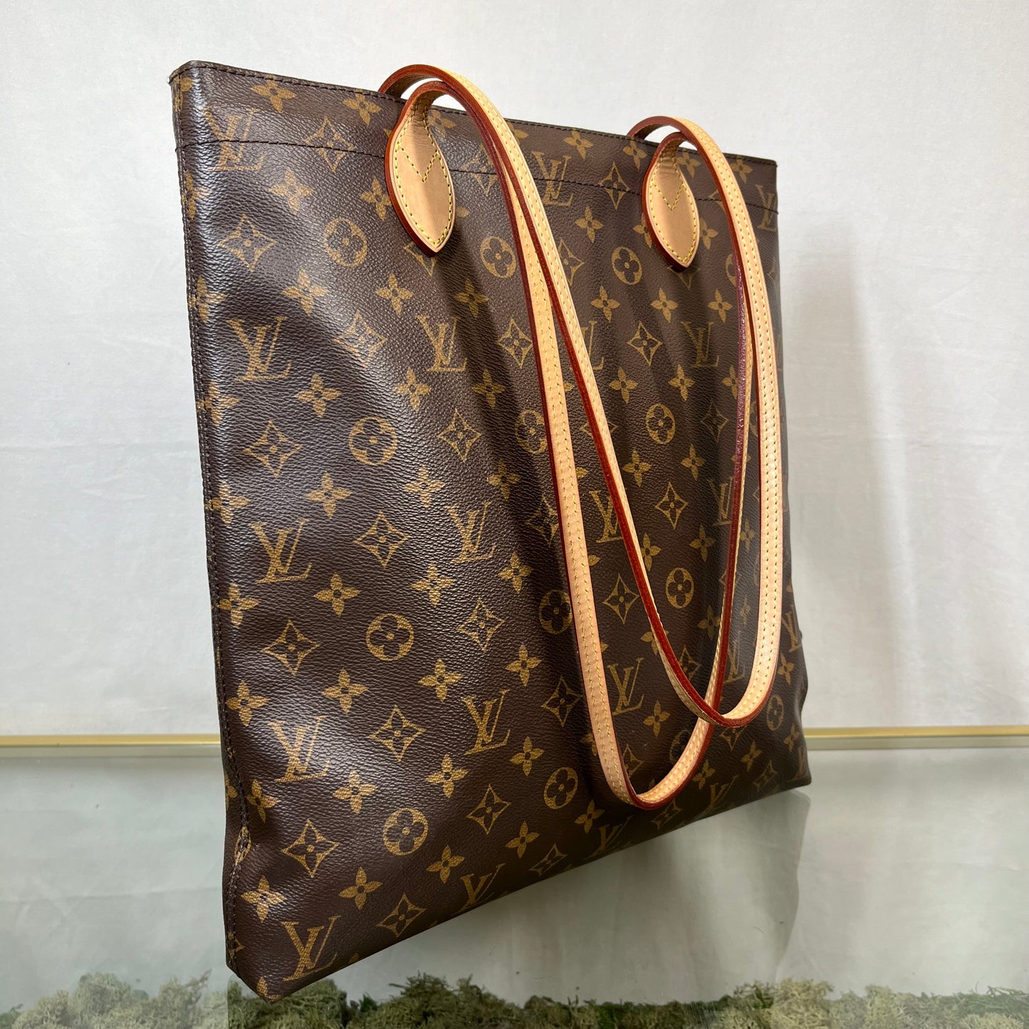 LOUIS VUITTON Carry It Monogram Tote