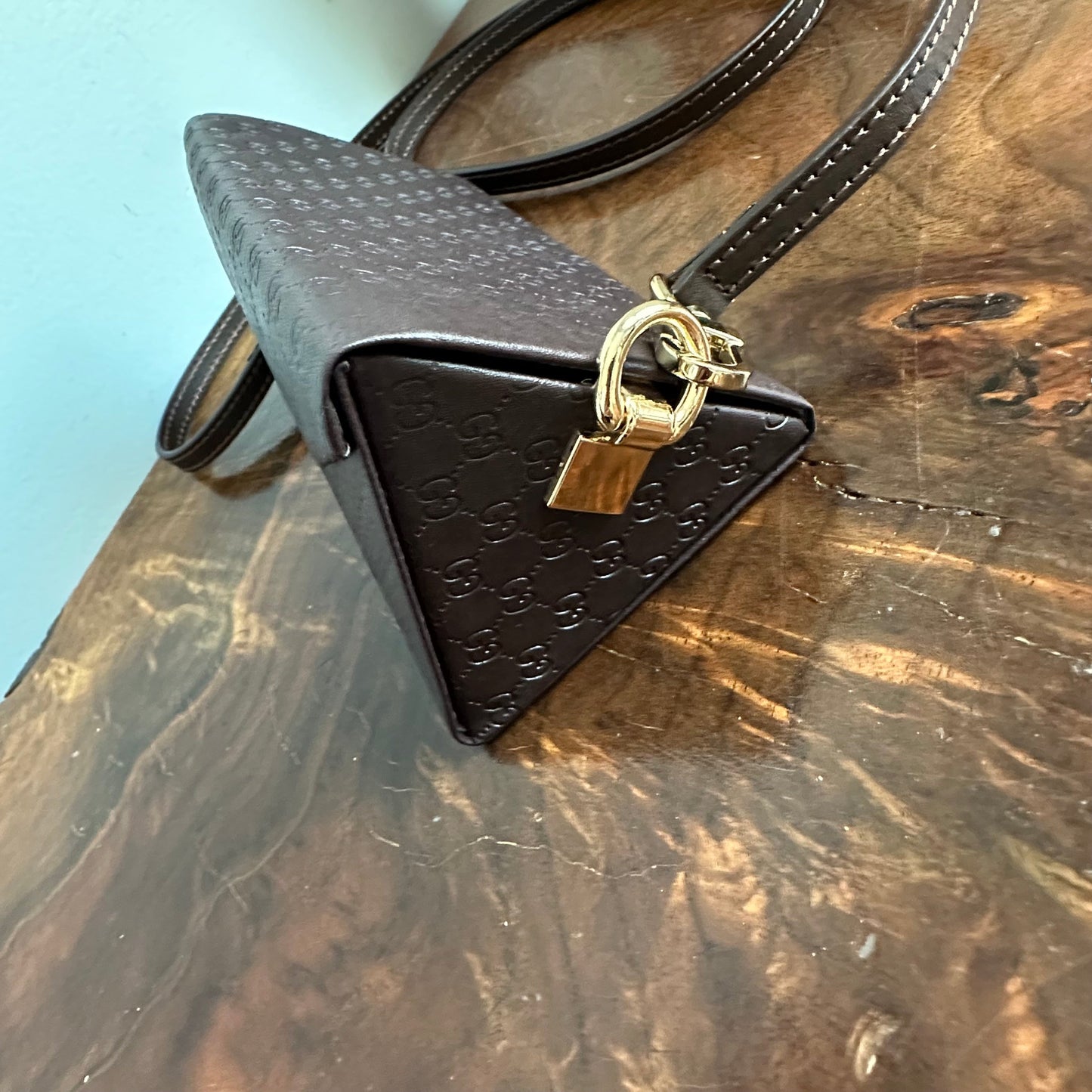 The Weebill Crossbody -Orvis bags Gucci in Brown (Larger Version) w/Magnetic Snap
