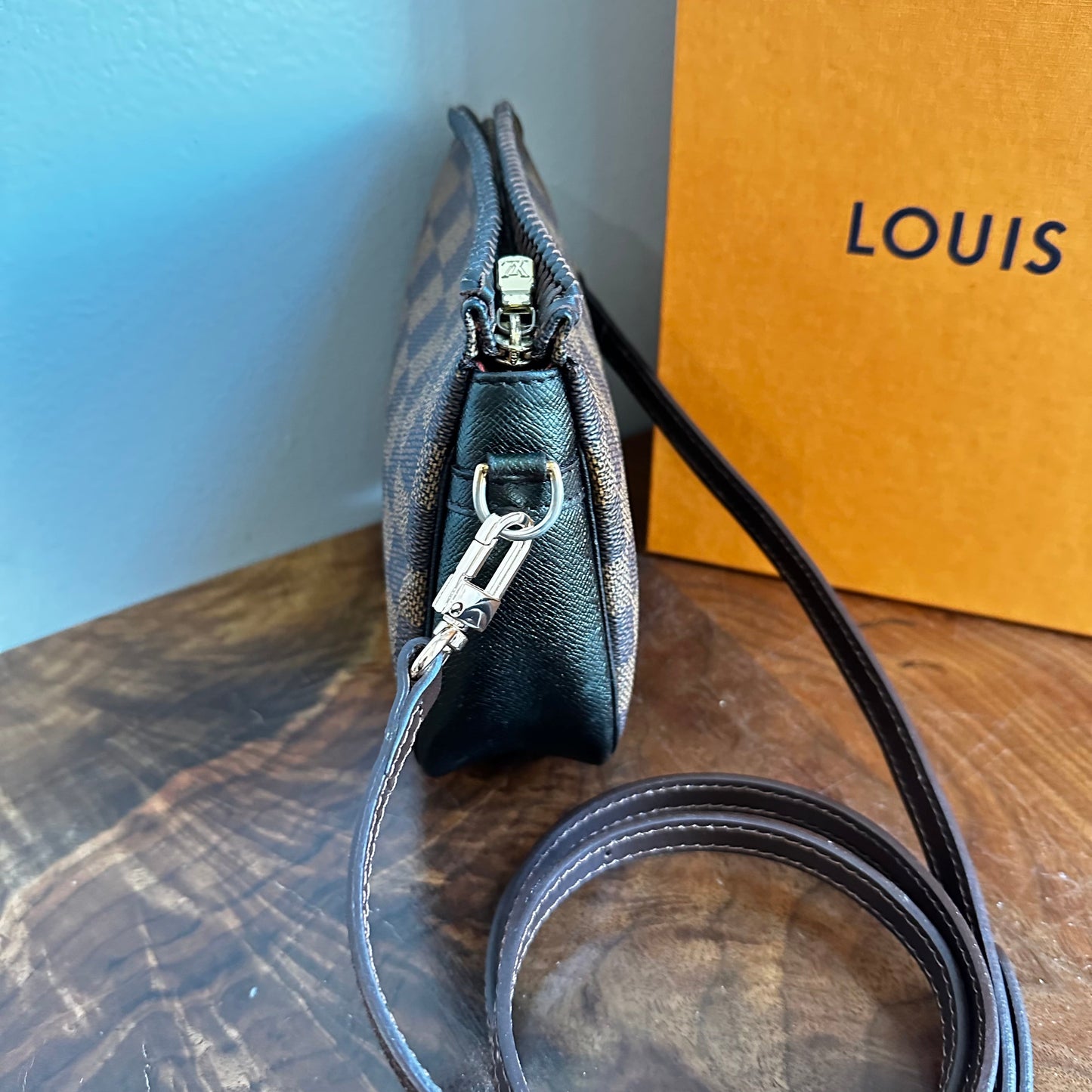The Junco Crossbody Bag -Orvis bags LV in Damier Ebene