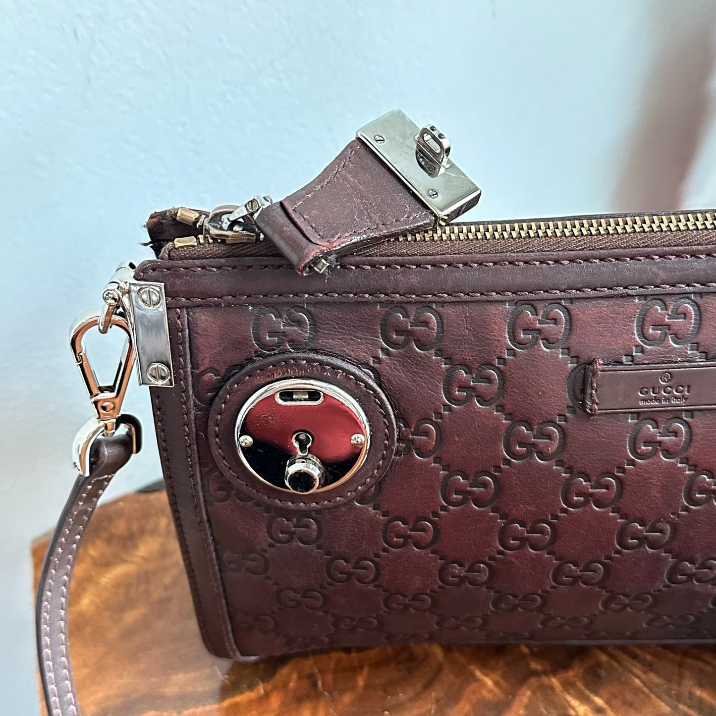 The Junco -Orvis bags Gucci Guccissima Crossbody Bag in Brown