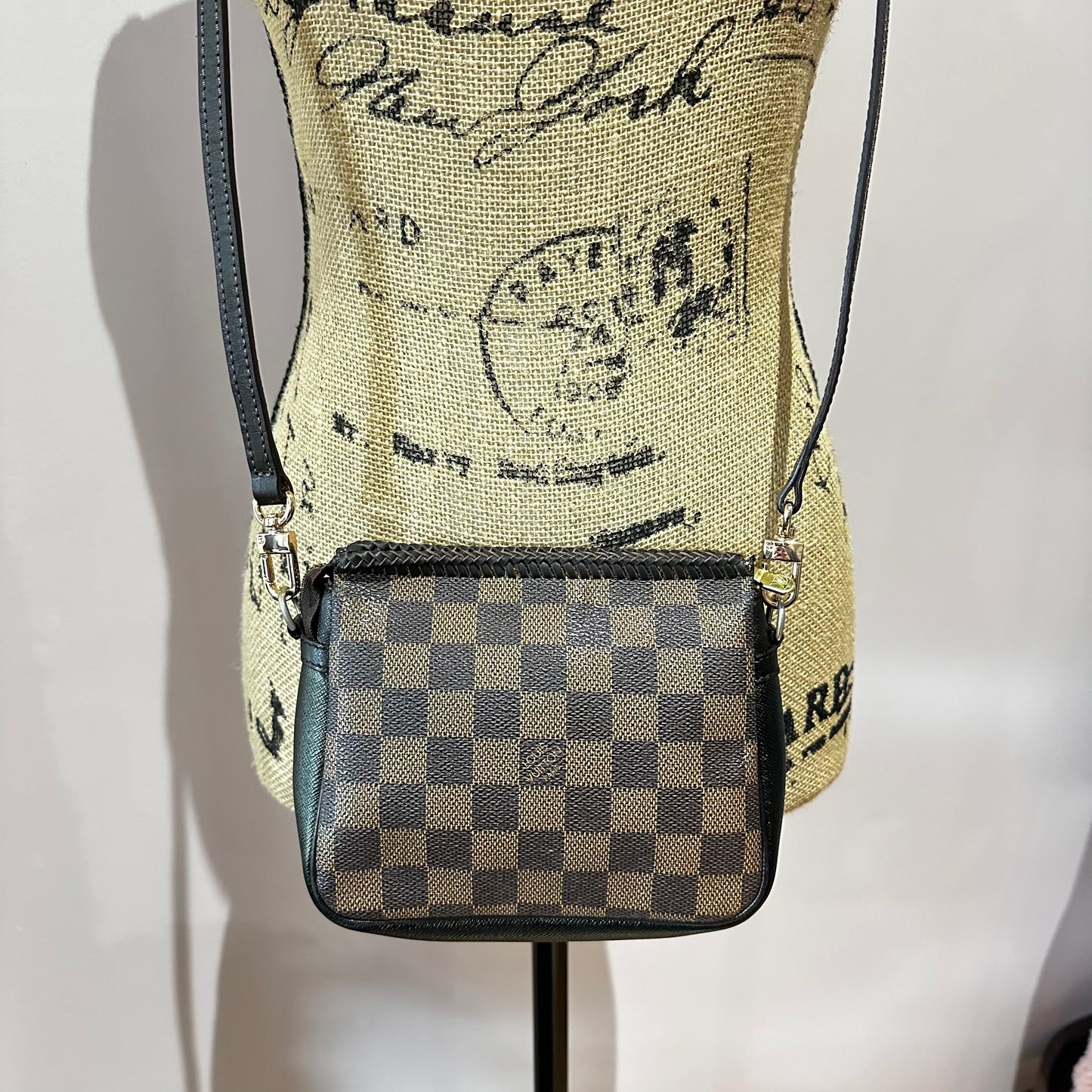 The Junco Crossbody Bag -Orvis bags LV in Damier Ebene