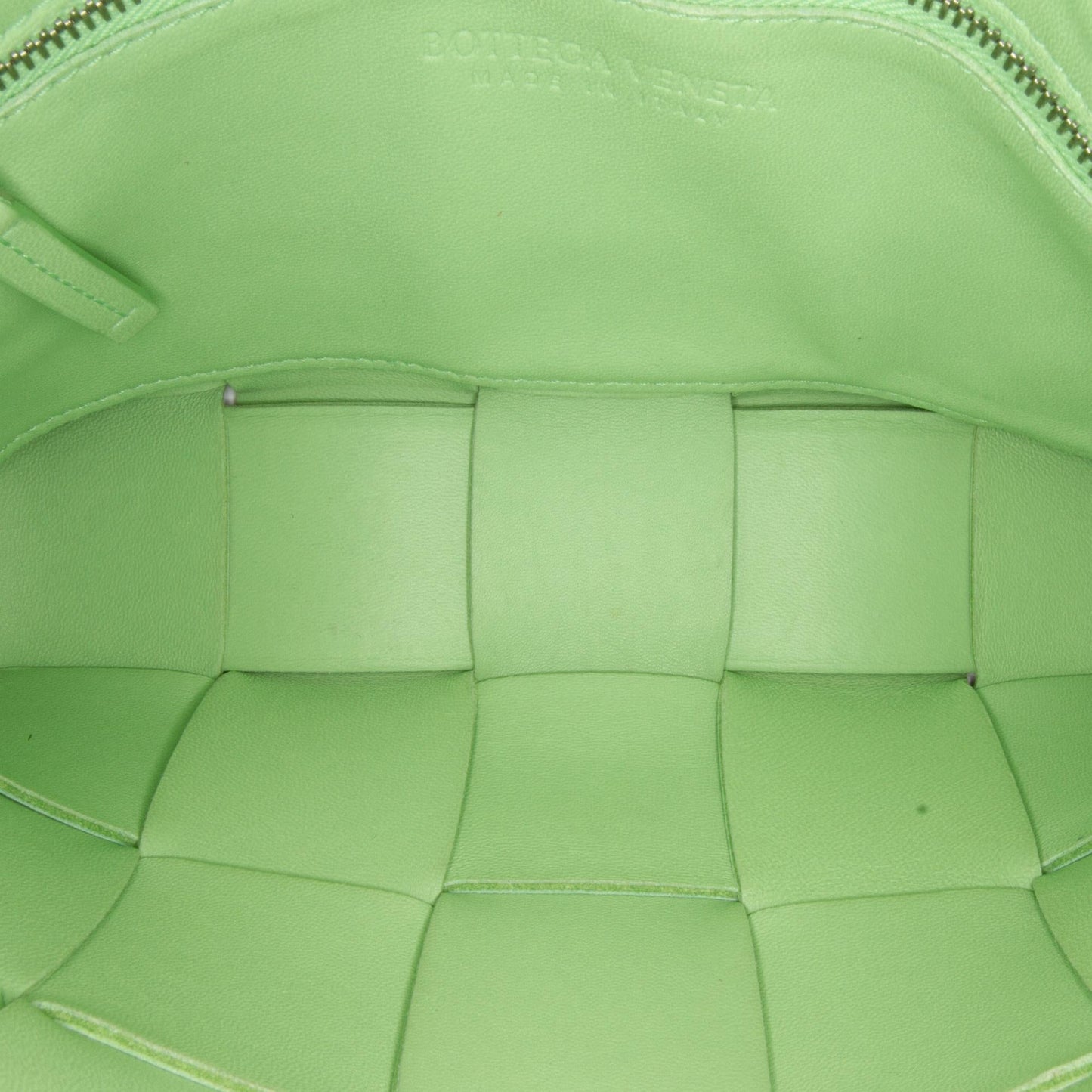 Bottega Veneta Calfskin Intrecciato Cassette Crossbody