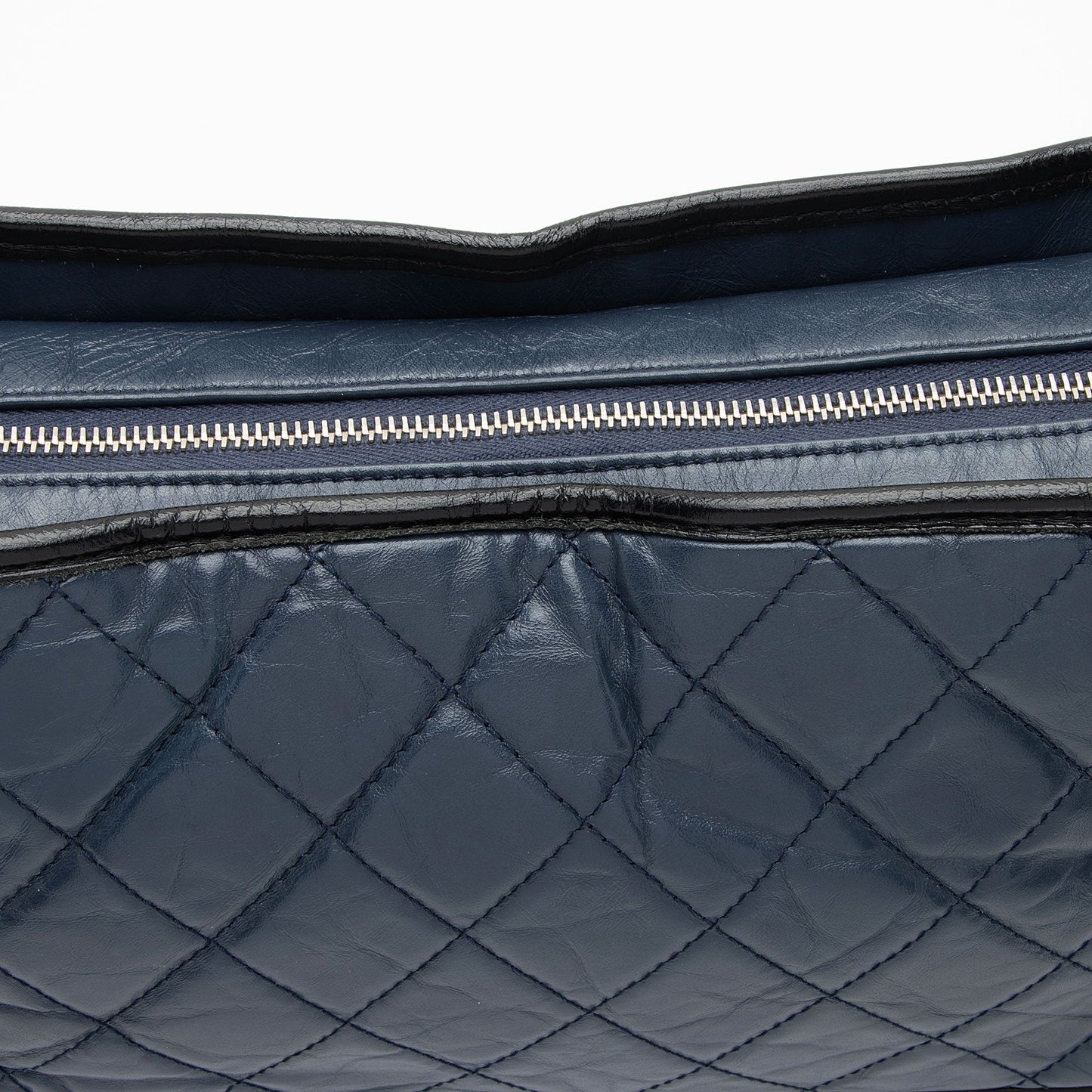 Chanel Aged Calfskin Gabrielle Medium Hobo (SHF-xfghPP)