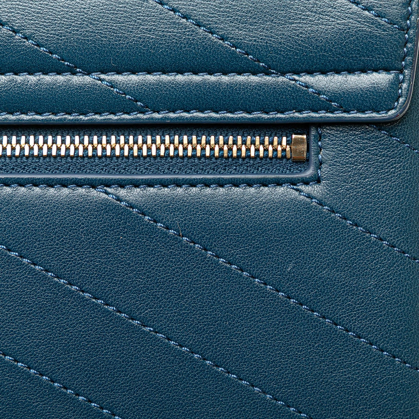 Chanel CC Chevron Calfskin Envelope Clutch (SHG-Nah7n1)