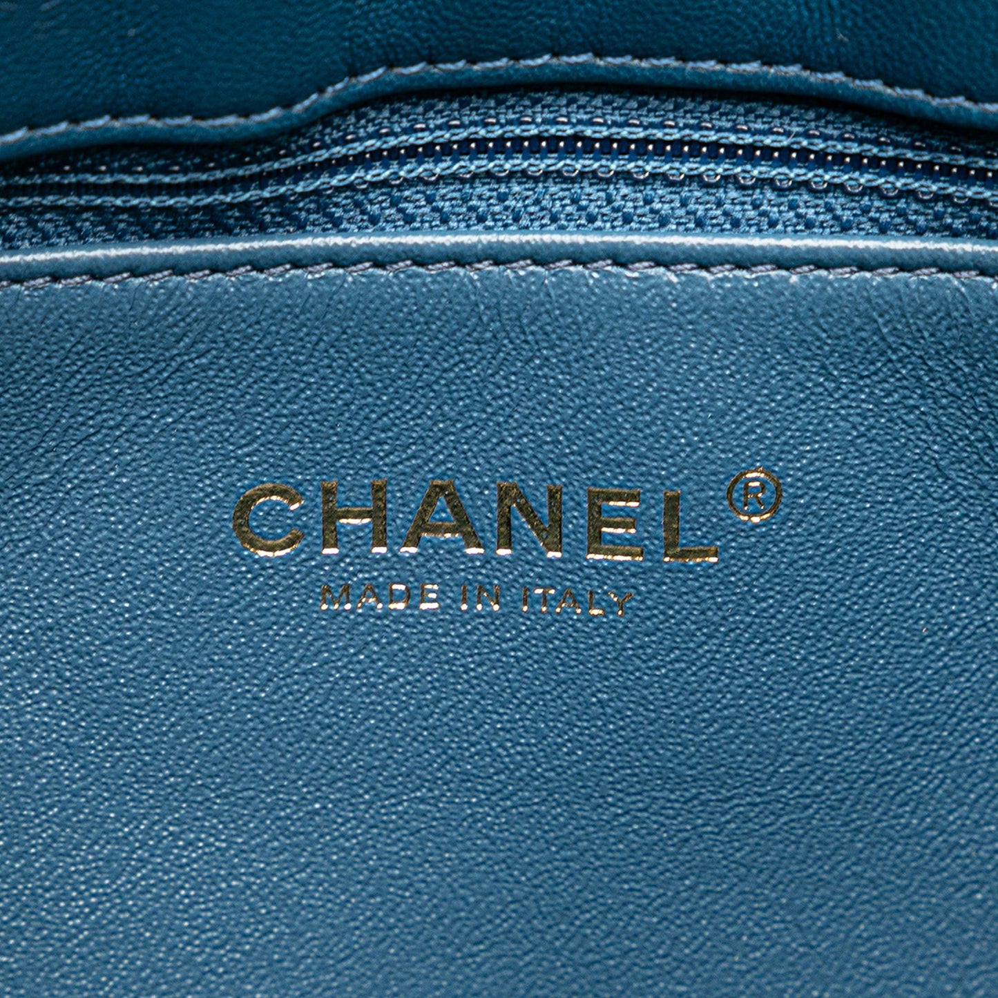 Chanel CC Chevron Calfskin Envelope Clutch (SHG-Nah7n1)