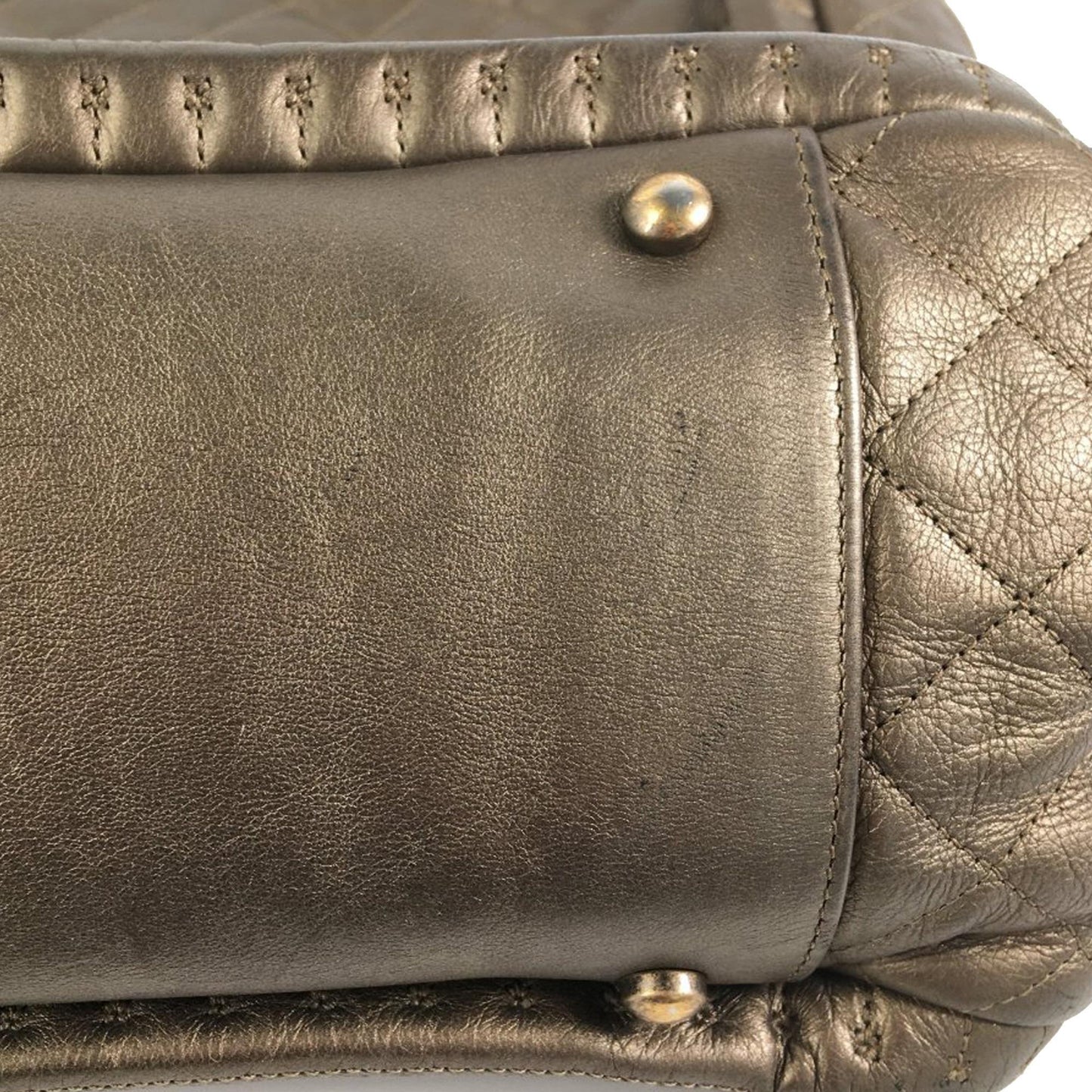Chanel CC Quilted Calfskin Istanbul Tote (SHG-d6Lzss)
