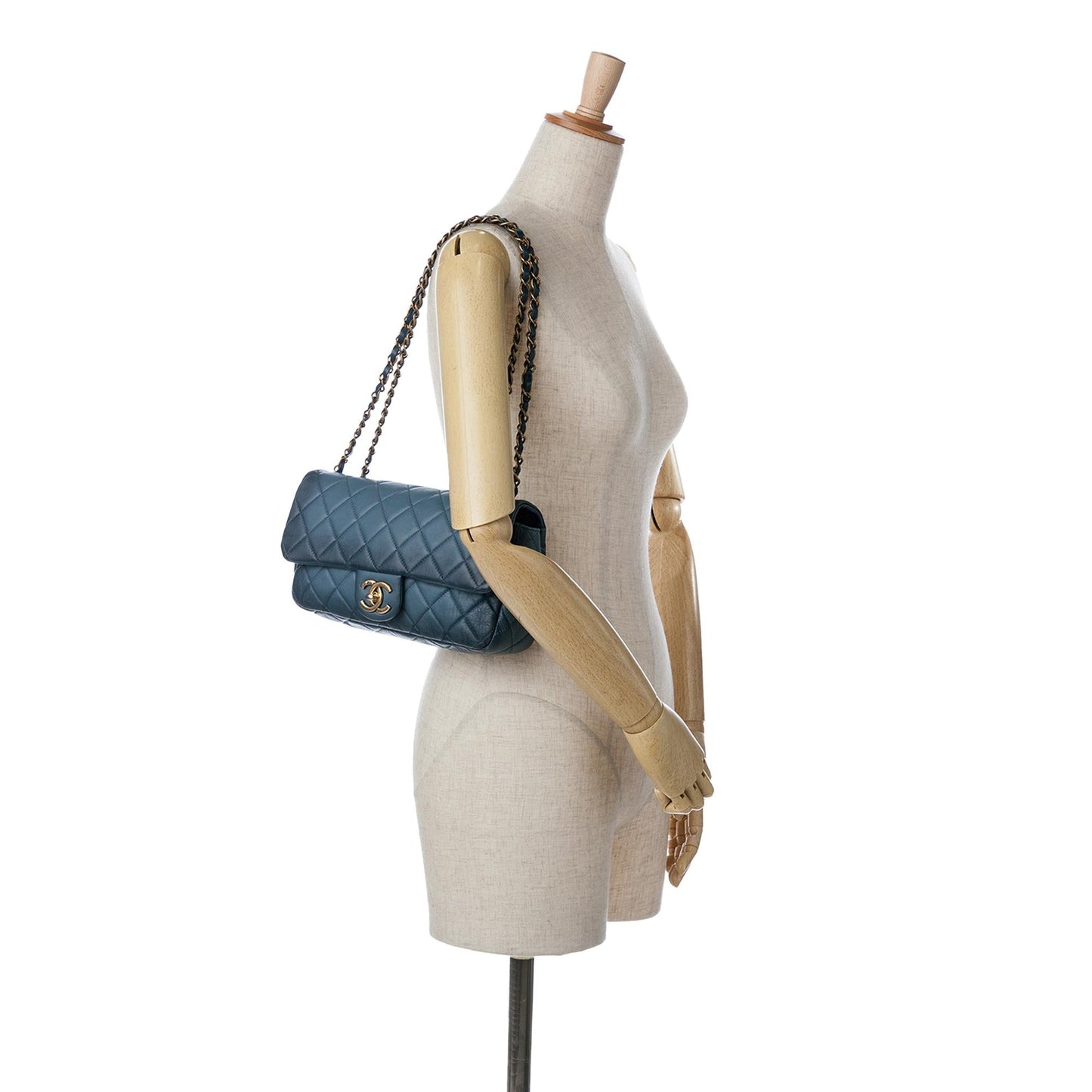 Chanel CC Quilted Calfskin Ombre Flap (SHG-mJHtHE)