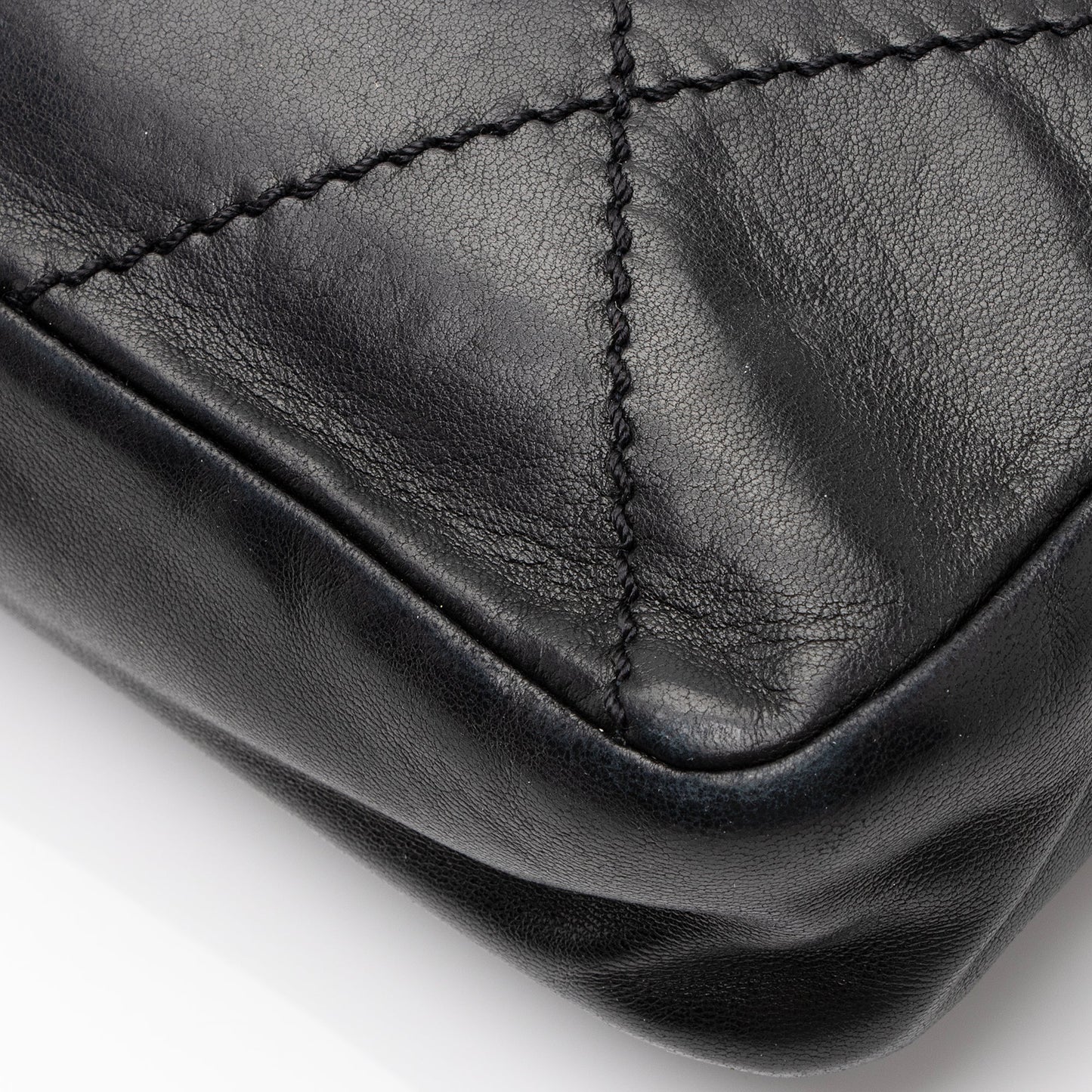Chanel Calfskin Oversized Quilted CC Small Flap Bag (SHF-FRyV1T)