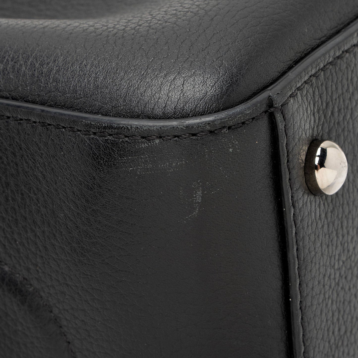 Chanel Grained Calfskin Executive Mini Shopper Tote (SHF-sRxeUb)