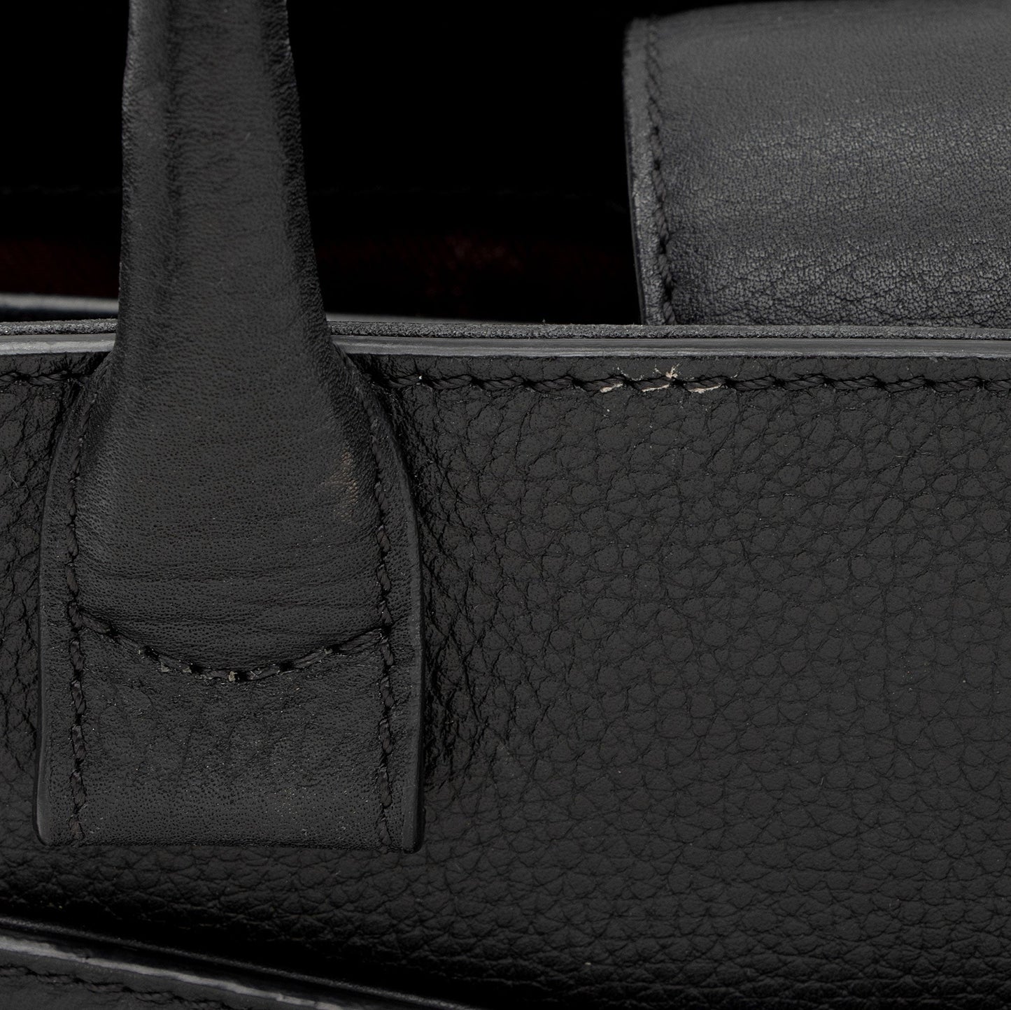 Chanel Grained Calfskin Executive Mini Shopper Tote (SHF-sRxeUb)