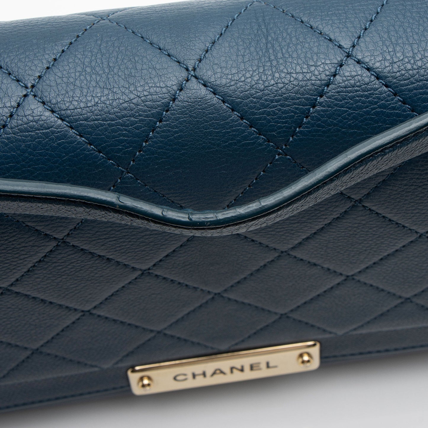 Chanel Grained Calfskin Label Click Large Shoulder Bag (SHF-vwMSPi)
