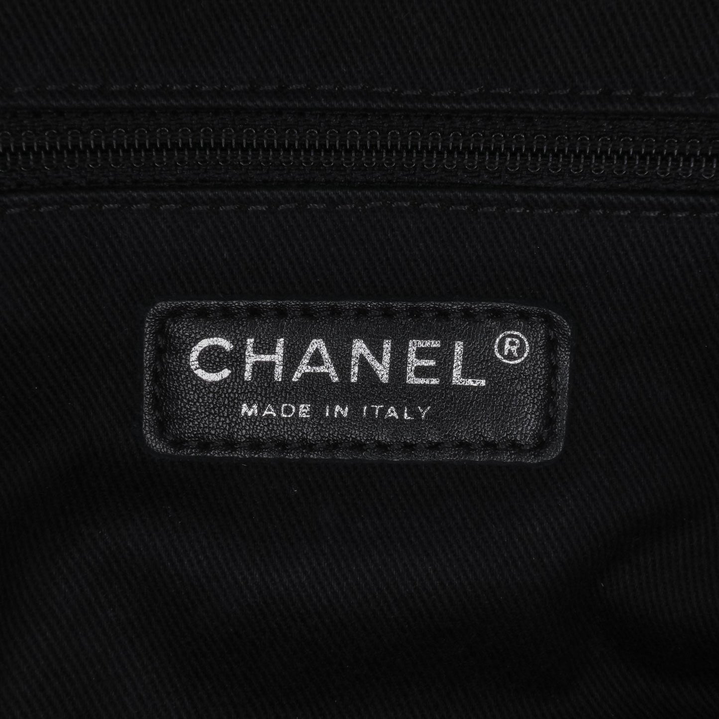 Chanel Large Classic Caviar Easy Zip Flap