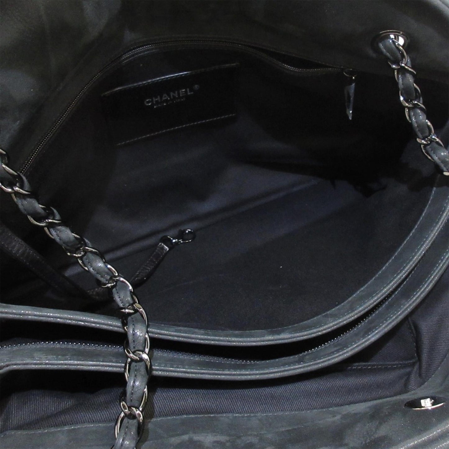 Chanel Large Quilted Iridescent Calfskin Just Mademoiselle (SHG-DQ0Wzz)
