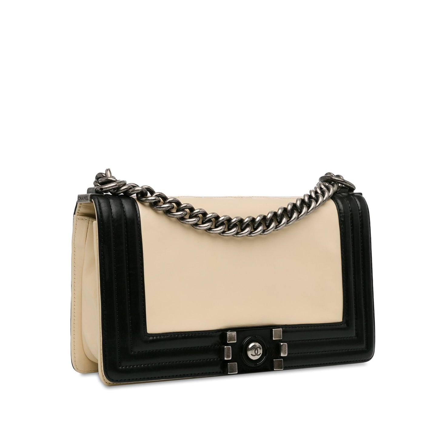 Chanel Medium Bicolor Calfskin Boy Flap (SHG-EWjcMu)