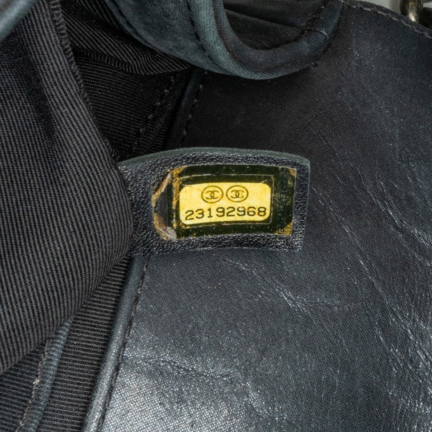 Chanel Medium Iridescent Calfskin Double Stitch Boy Flap (SHG-MO8ajX)