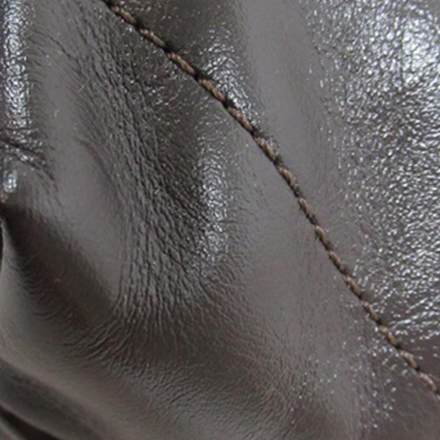 Chanel Mini Calfskin 22 Satchel (SHG-6zESvW)