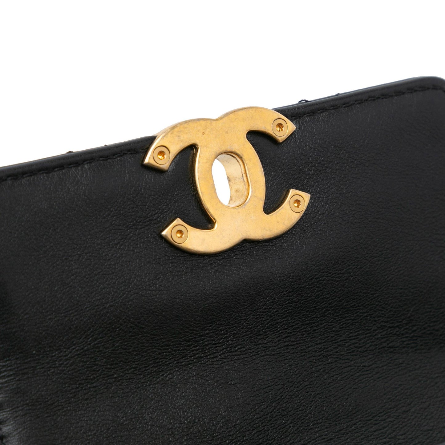 Chanel Mini Quilted Calfskin Framing Chain Flap (SHG-Igp1oA)