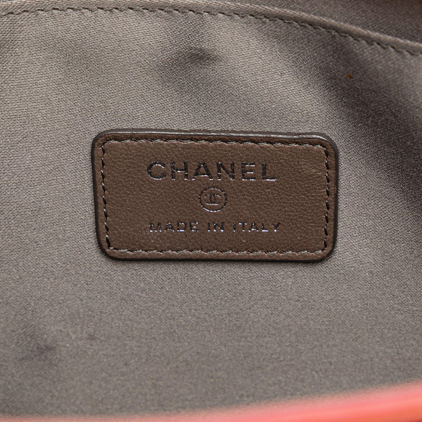Chanel Patent Calfskin Lucky Symbols Shoulder Bag (SHG-ZPRkza)
