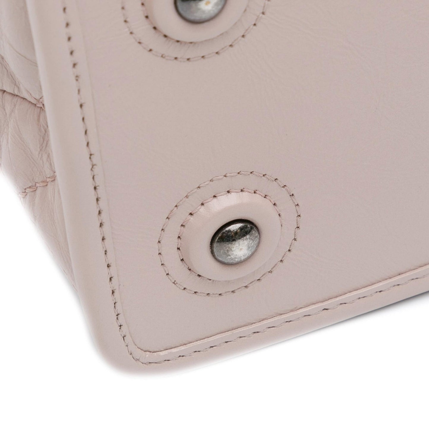 Chanel Quilted Aged Calfskin Single Flap (SHG-vBvXcU)