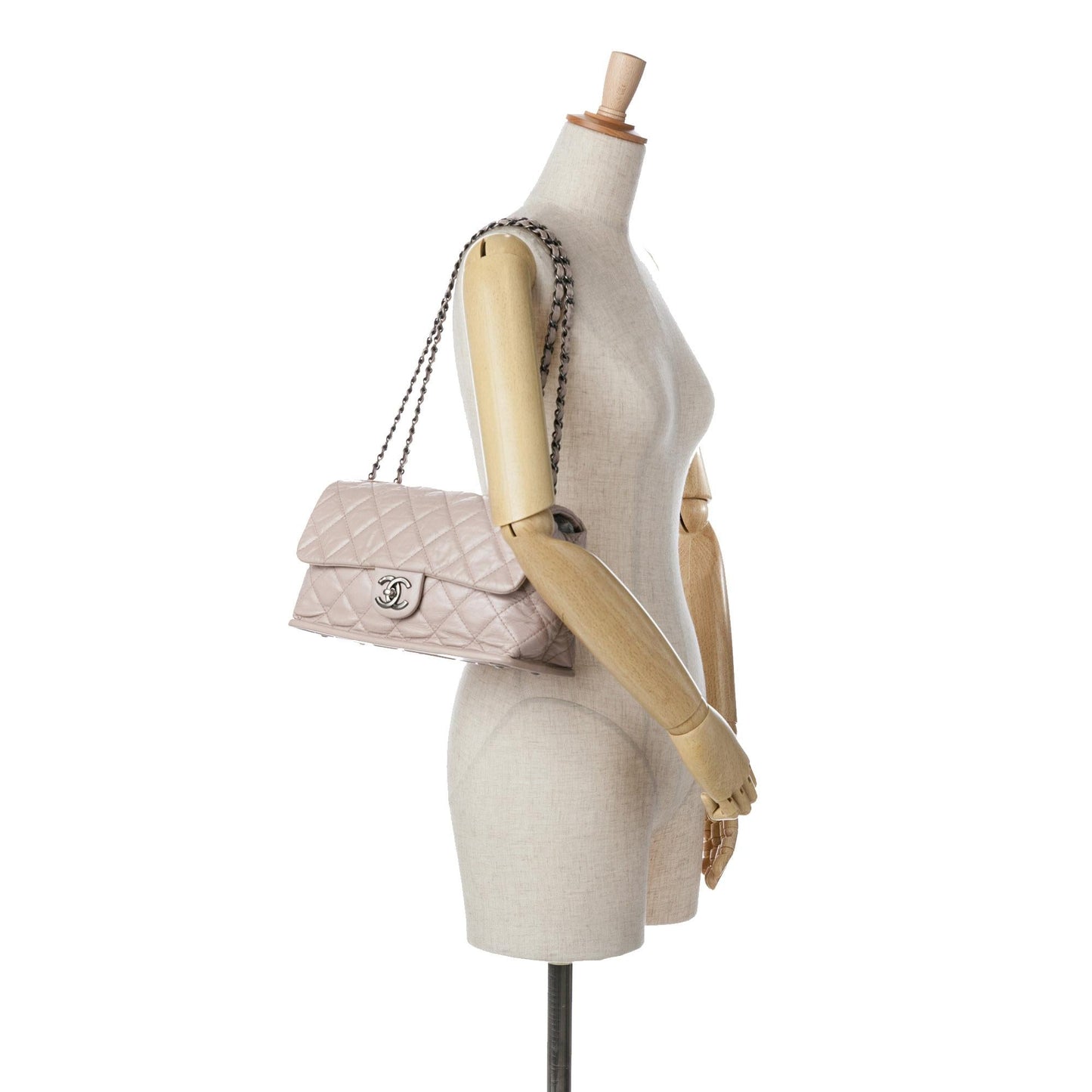 Chanel Quilted Aged Calfskin Single Flap (SHG-vBvXcU)