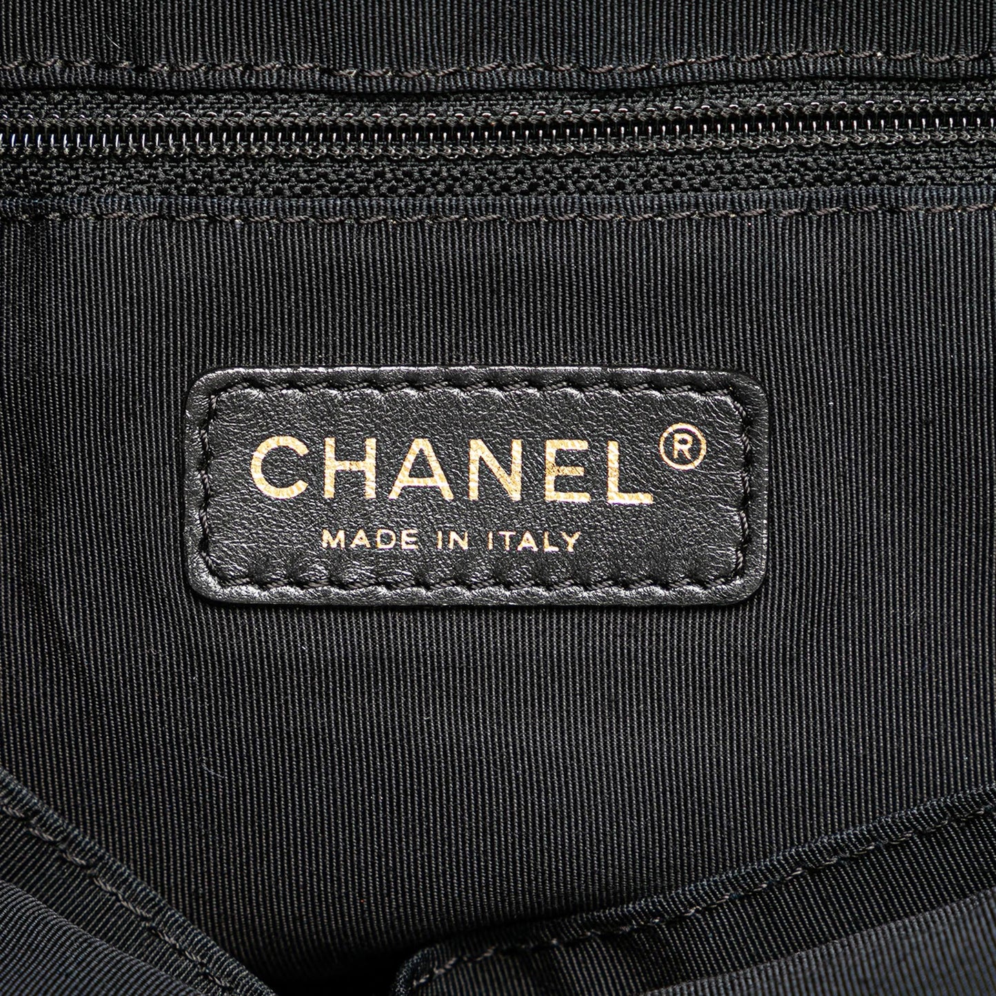 Chanel Small Quilted Calfskin Ca D'Oro Tote (SHG-gM3OPF)