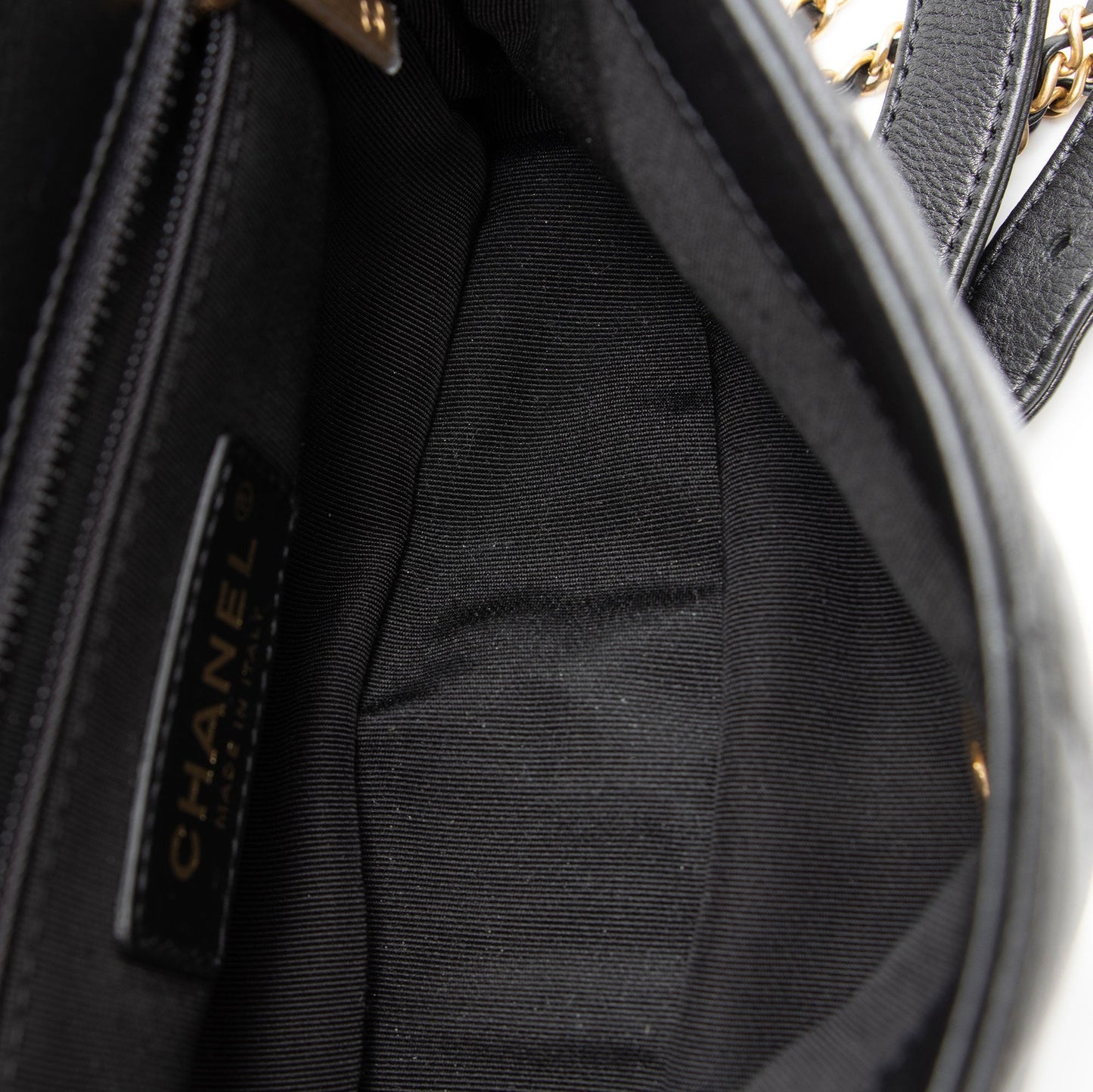 Chanel Calfskin Quilted Carry With Chic Flap Waist Bag (SHF-zM1SNQ)