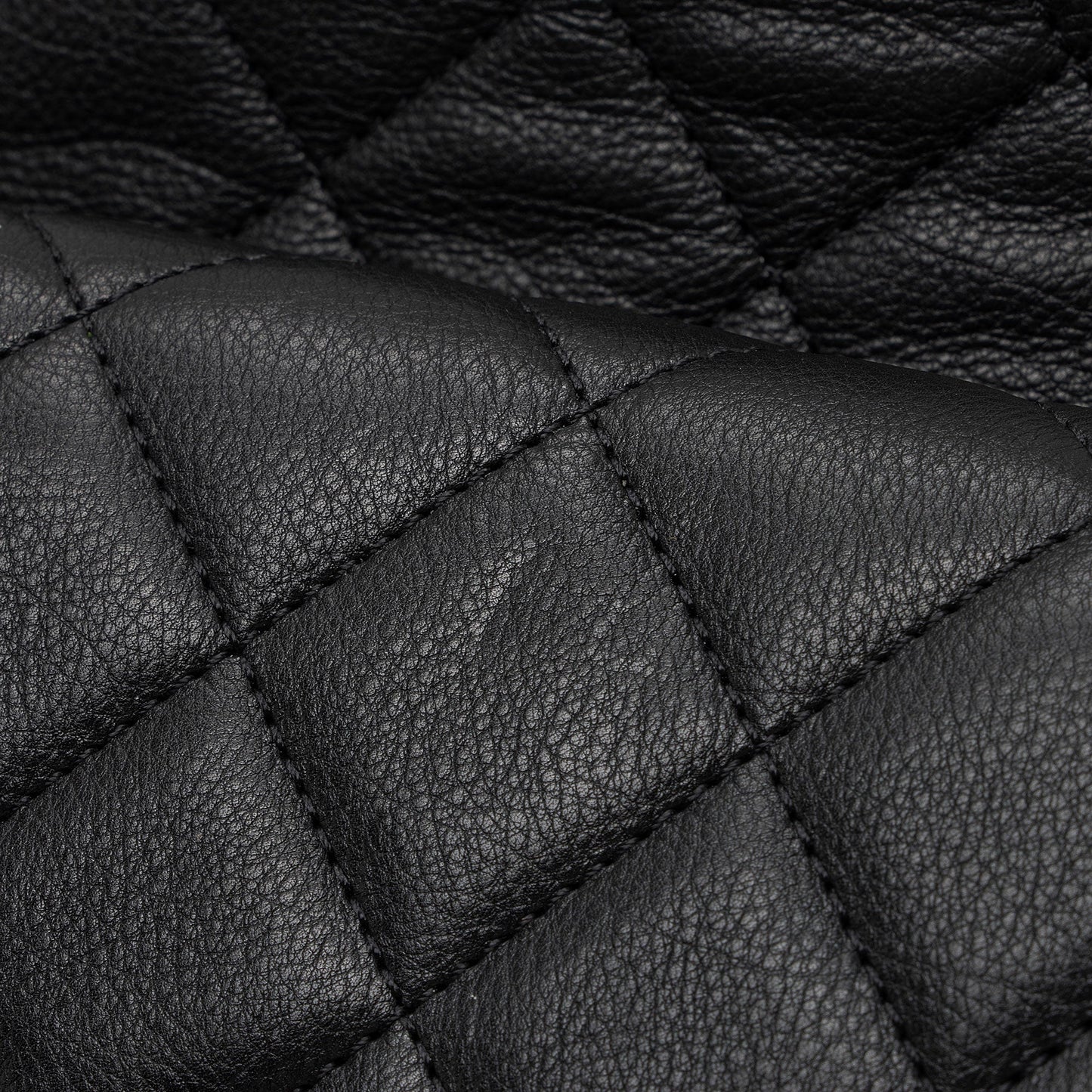Chanel Calfskin Quilted Carry With Chic Flap Waist Bag (SHF-zM1SNQ)