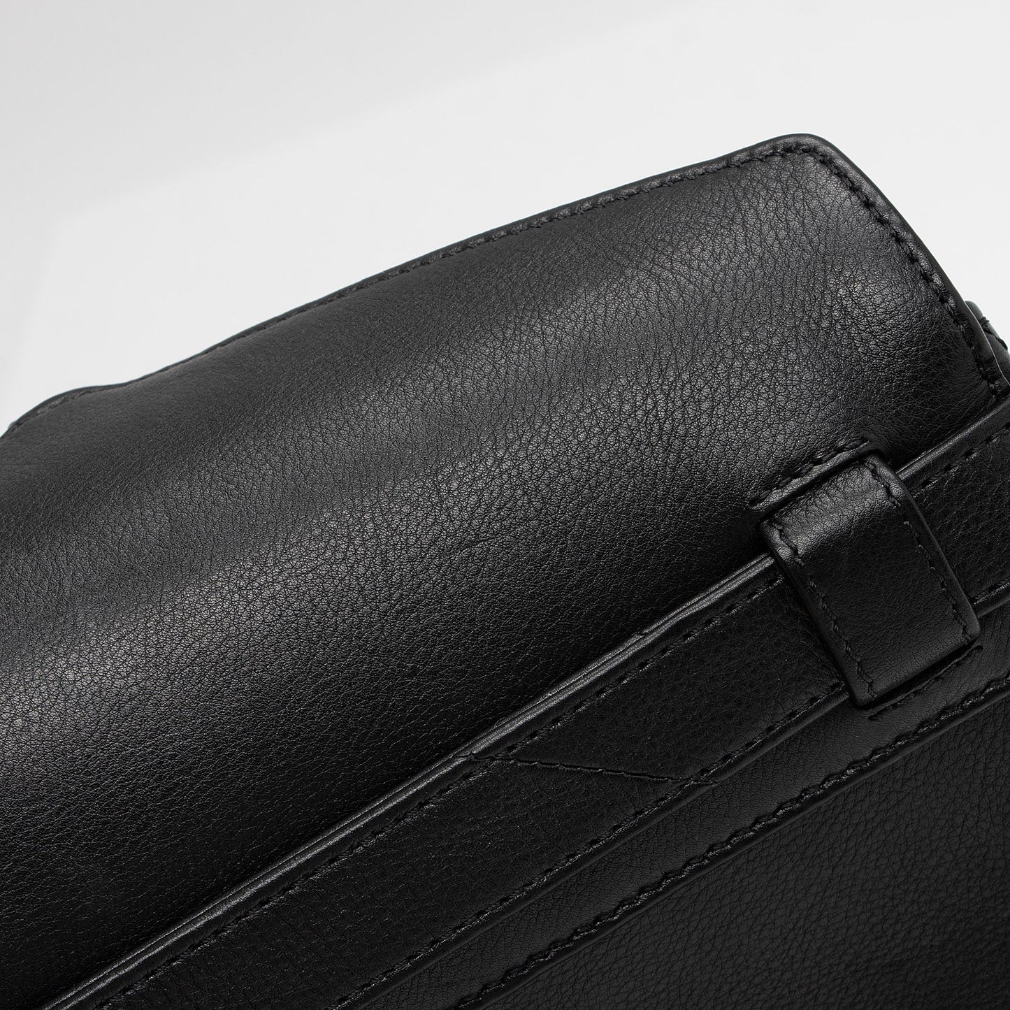 Chanel Calfskin Quilted Carry With Chic Flap Waist Bag (SHF-zM1SNQ)