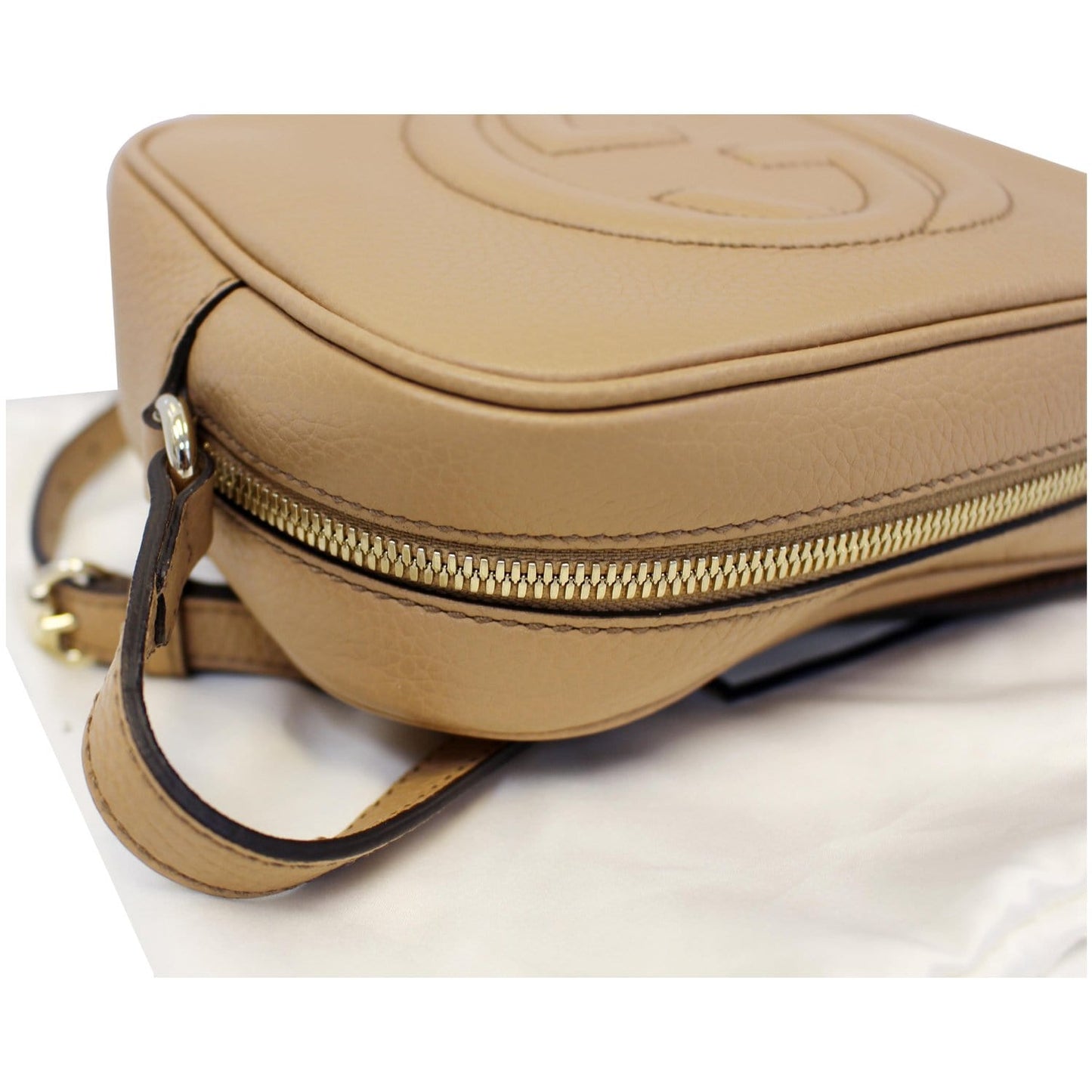 GUCCI Soho Disco Pebbled Leather Small Crossbody Bag