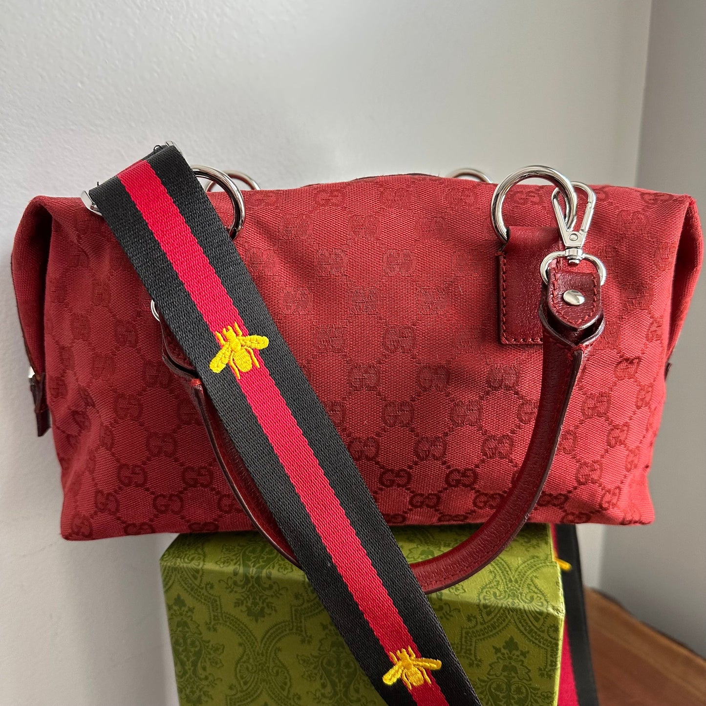 The Full Falcon Crossbody/Handbag - Orvis bags Gucci in Red Canvas