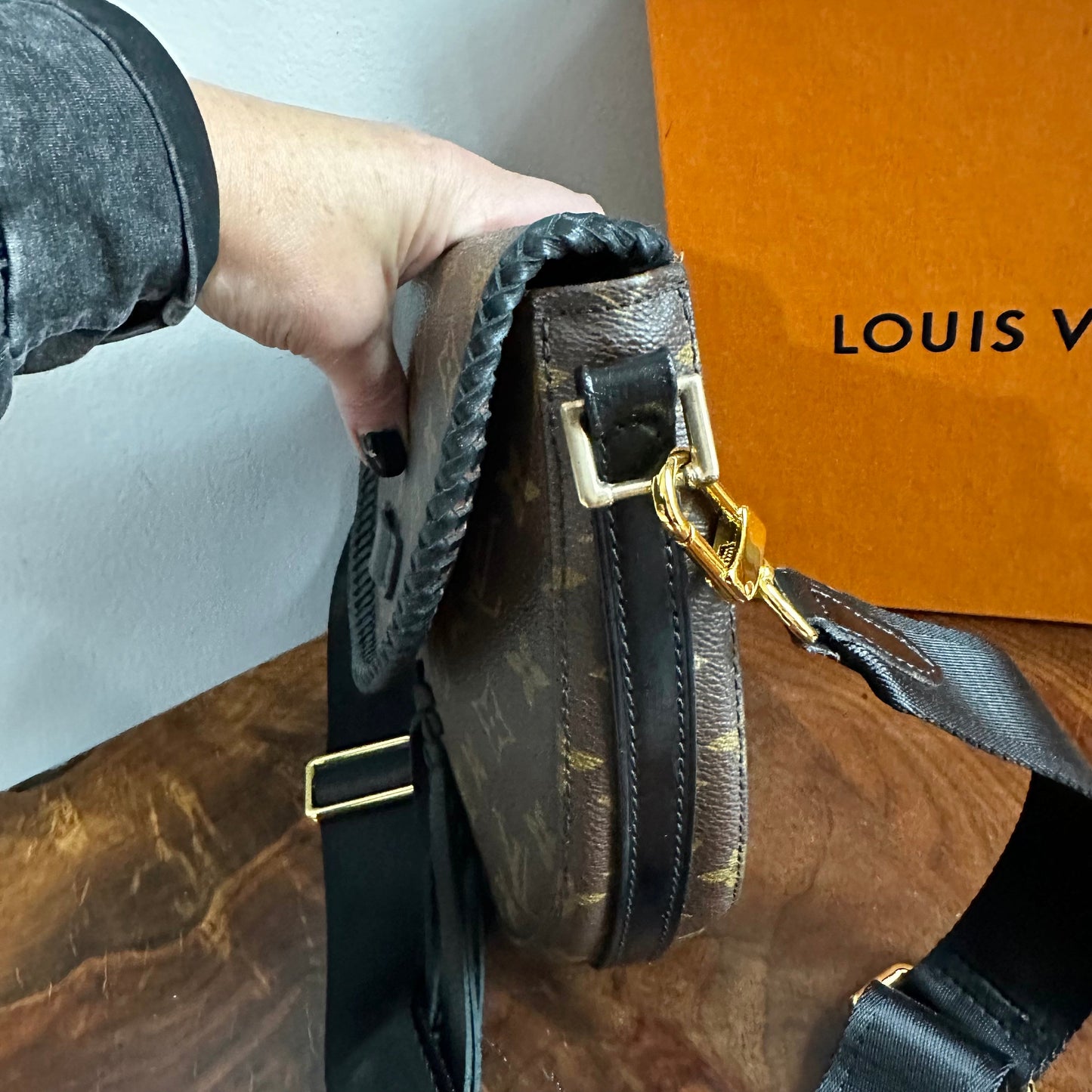 The Dove Crossbody -Orvis bags Monogram LV in Black