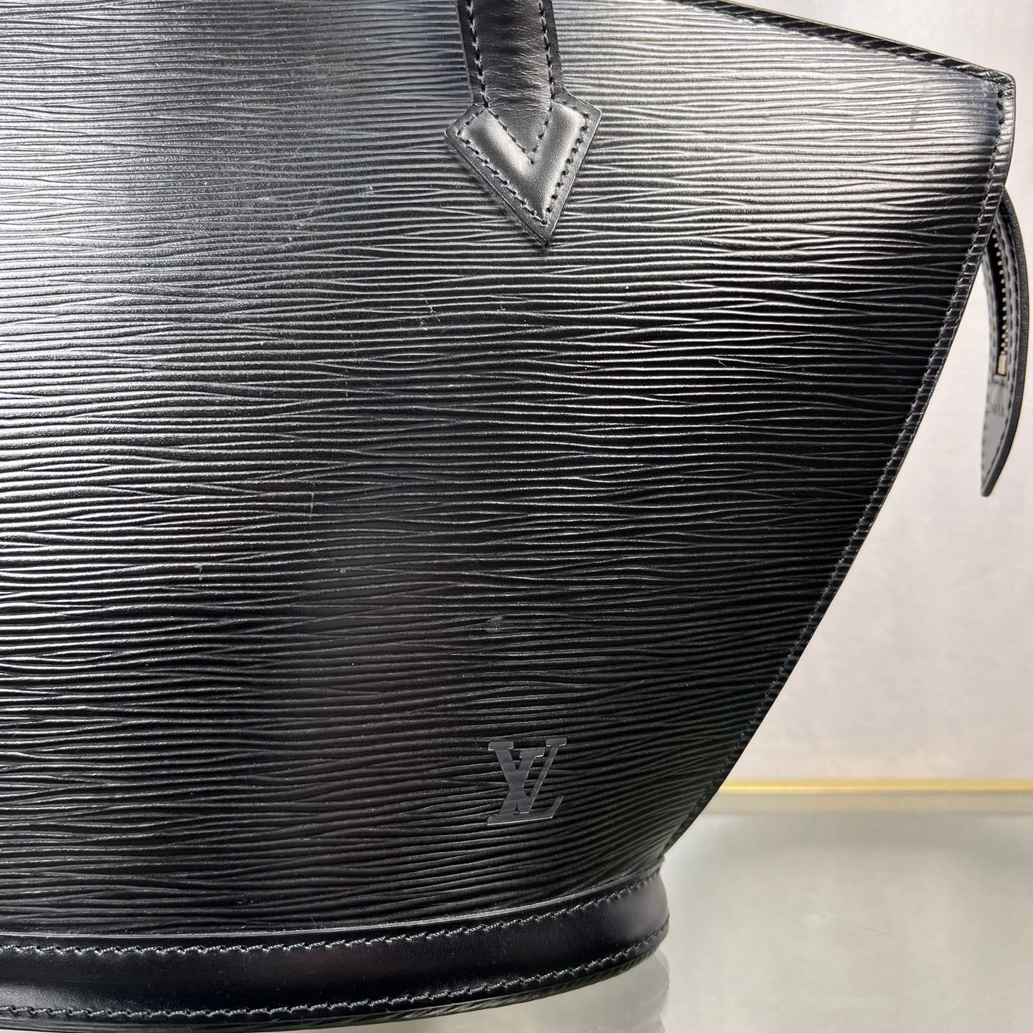 LOUIS VUITTON Saint Jacques PM Epi Black
