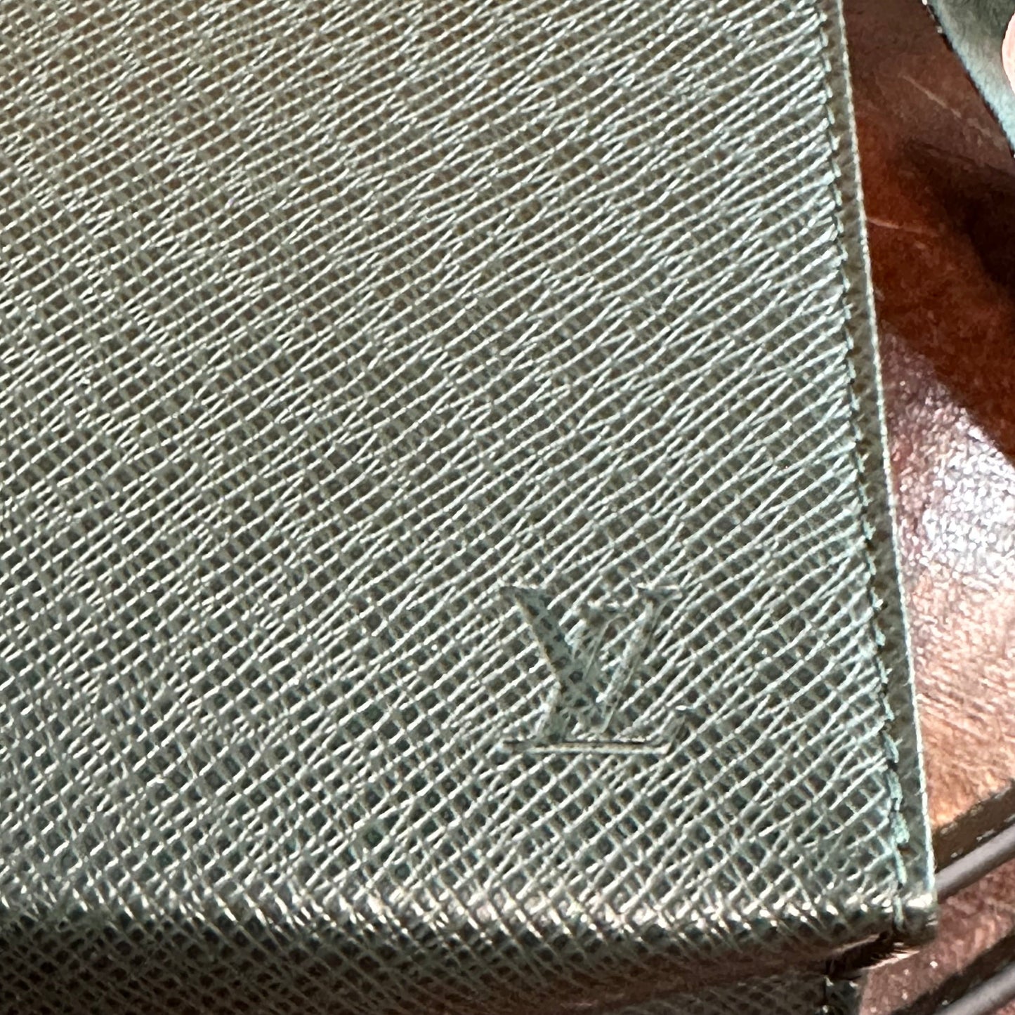 The Swan Crossbody -Orvis bags LV Taiga Leather in Dark Green
