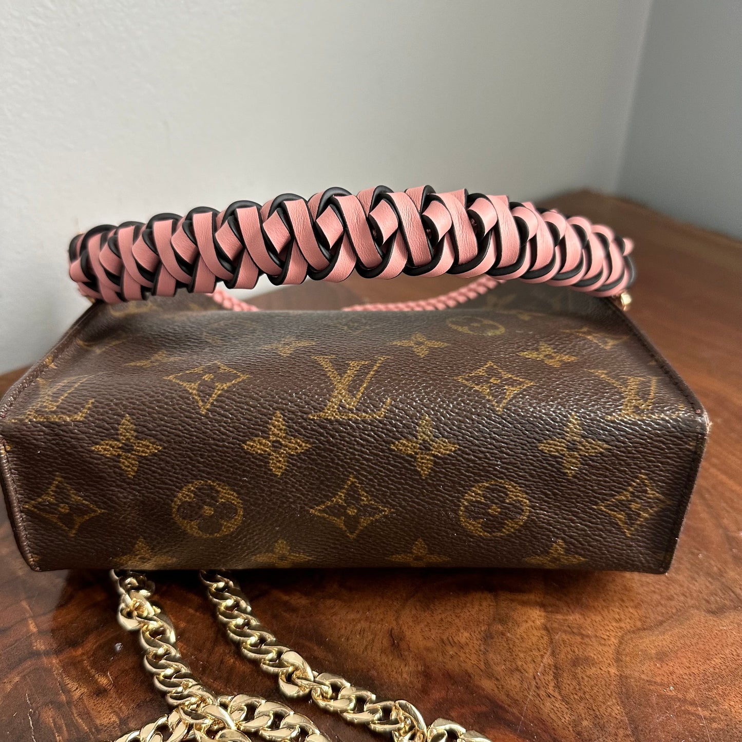 The Cygnet Crossbody Handbag -Orvis bags LV Monogram in Blush Pink
