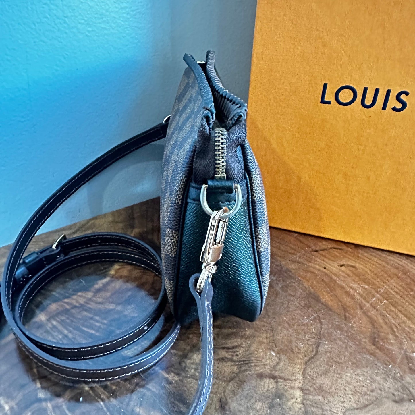 The Junco Crossbody Bag -Orvis bags LV in Damier Ebene