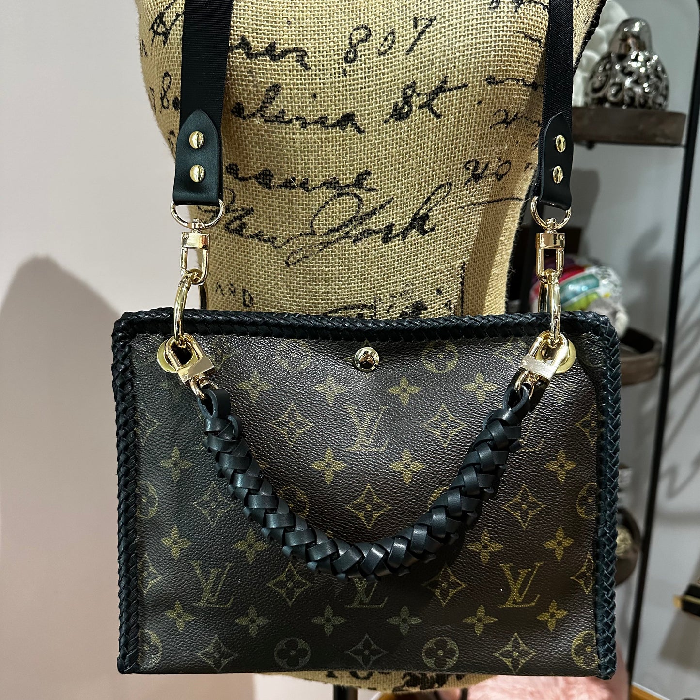 The Swan Crossbody -Orvis bags Monogram in Black