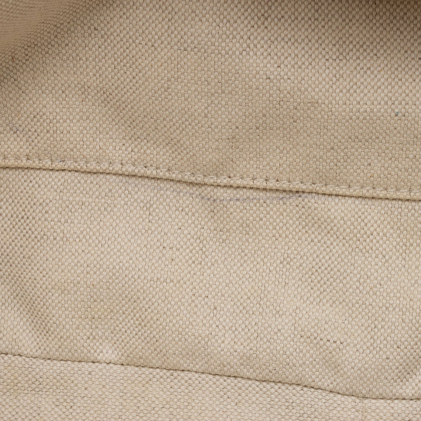 Gucci Diamante Canvas 1973 Medium Tote (SHF-uEOrw8)