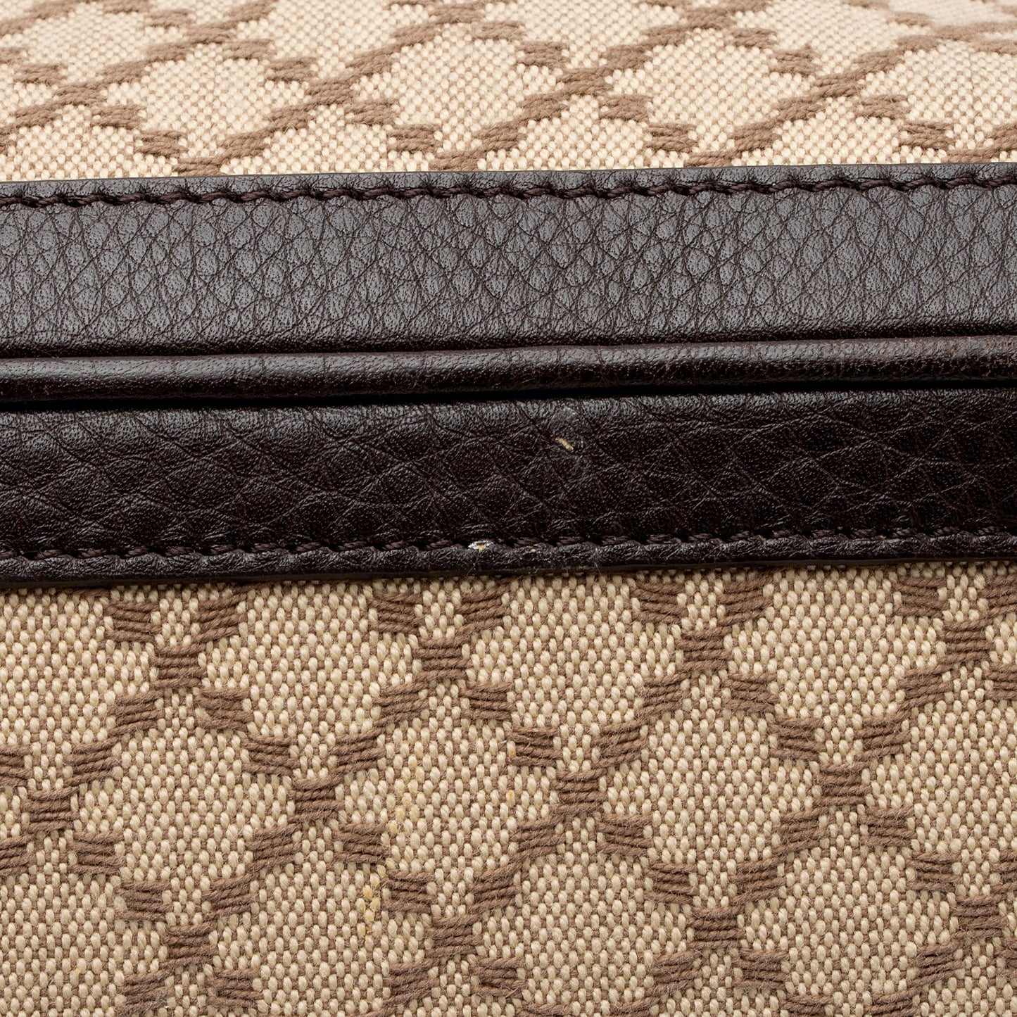 Gucci Diamante Canvas 1973 Medium Tote (SHF-uEOrw8)