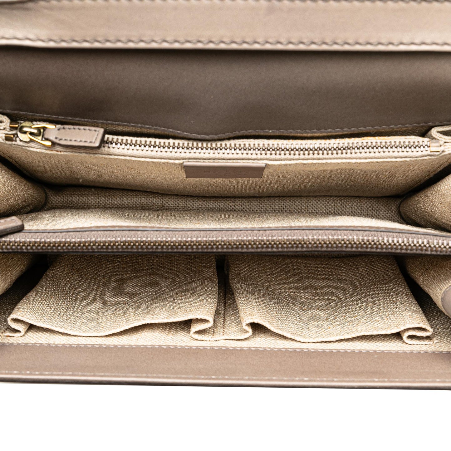 Gucci Duilio Brogue Leather Crossbody (SHG-Cn1jv6)