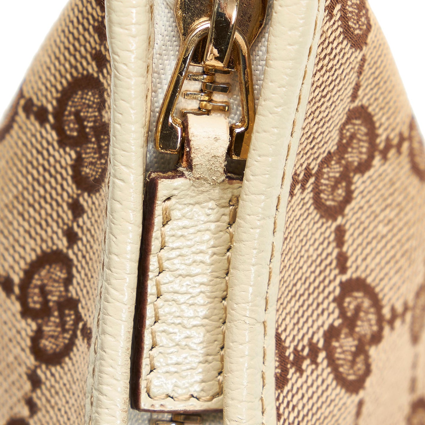 Gucci GG Canvas Abbey D-Ring Shoulder Bag (SHG-TV2HAe)