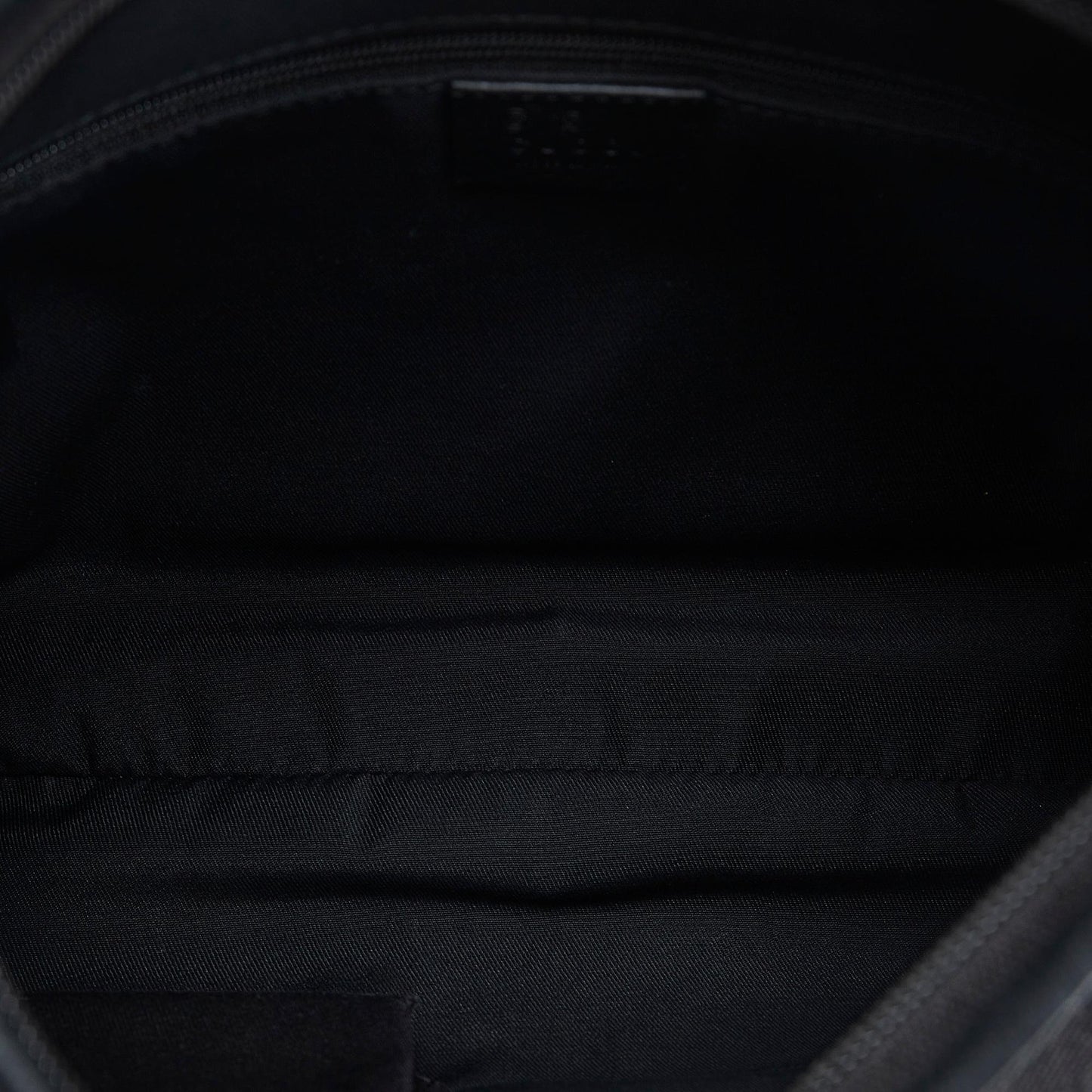 Gucci GG Canvas Abbey D-Ring Shoulder Bag (SHG-JiQEIX)